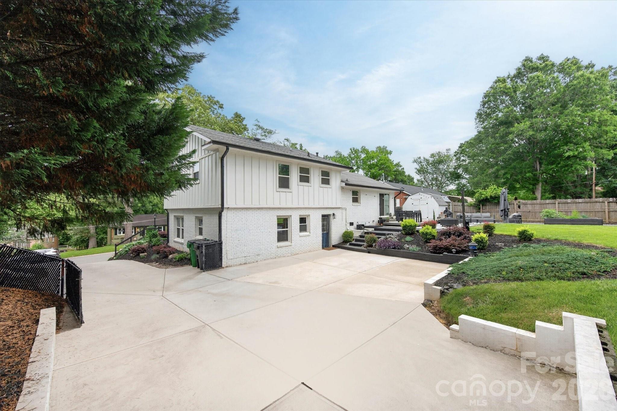 1910 Wensley Drive