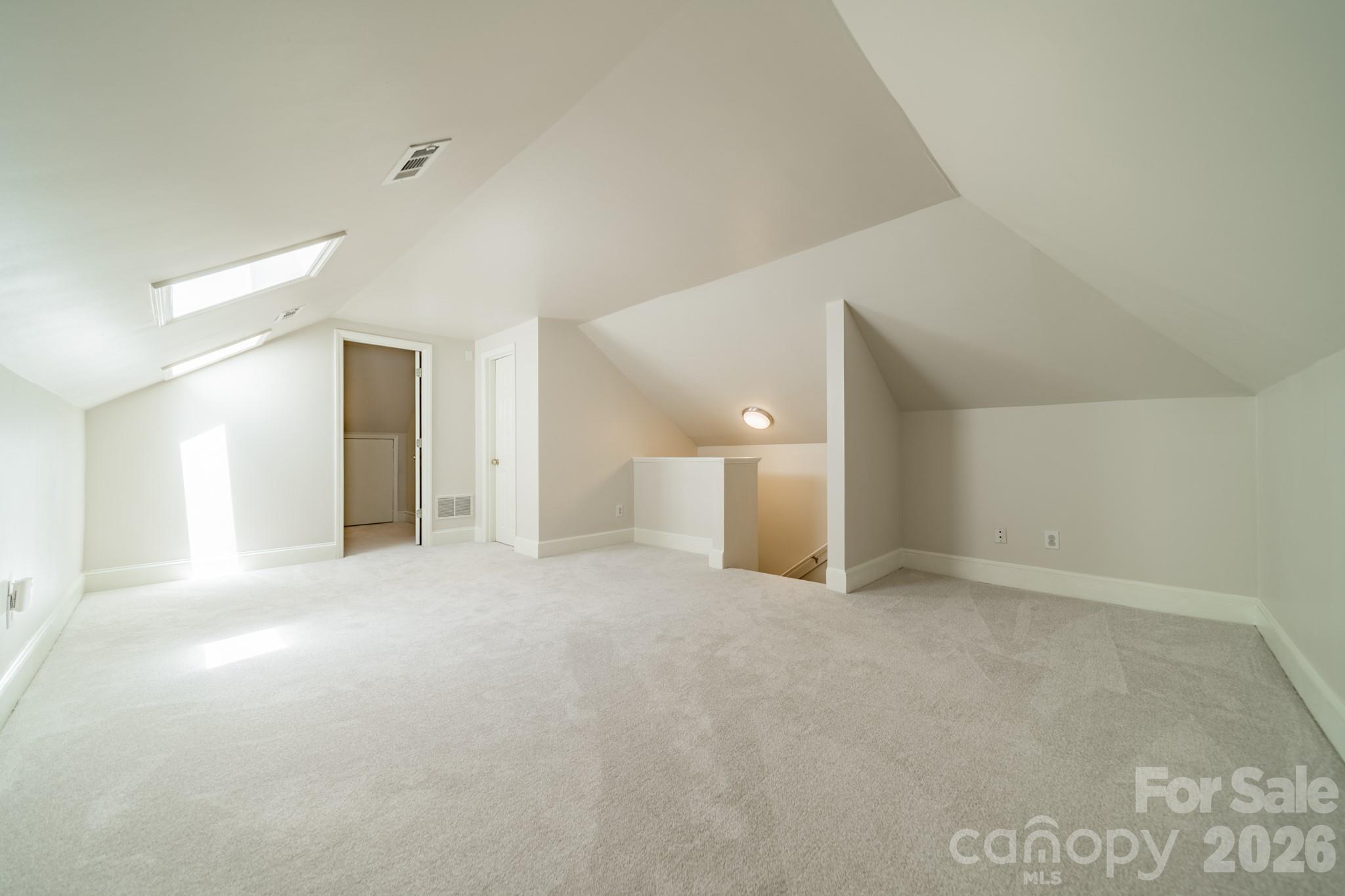 506 Abbotsford Court
