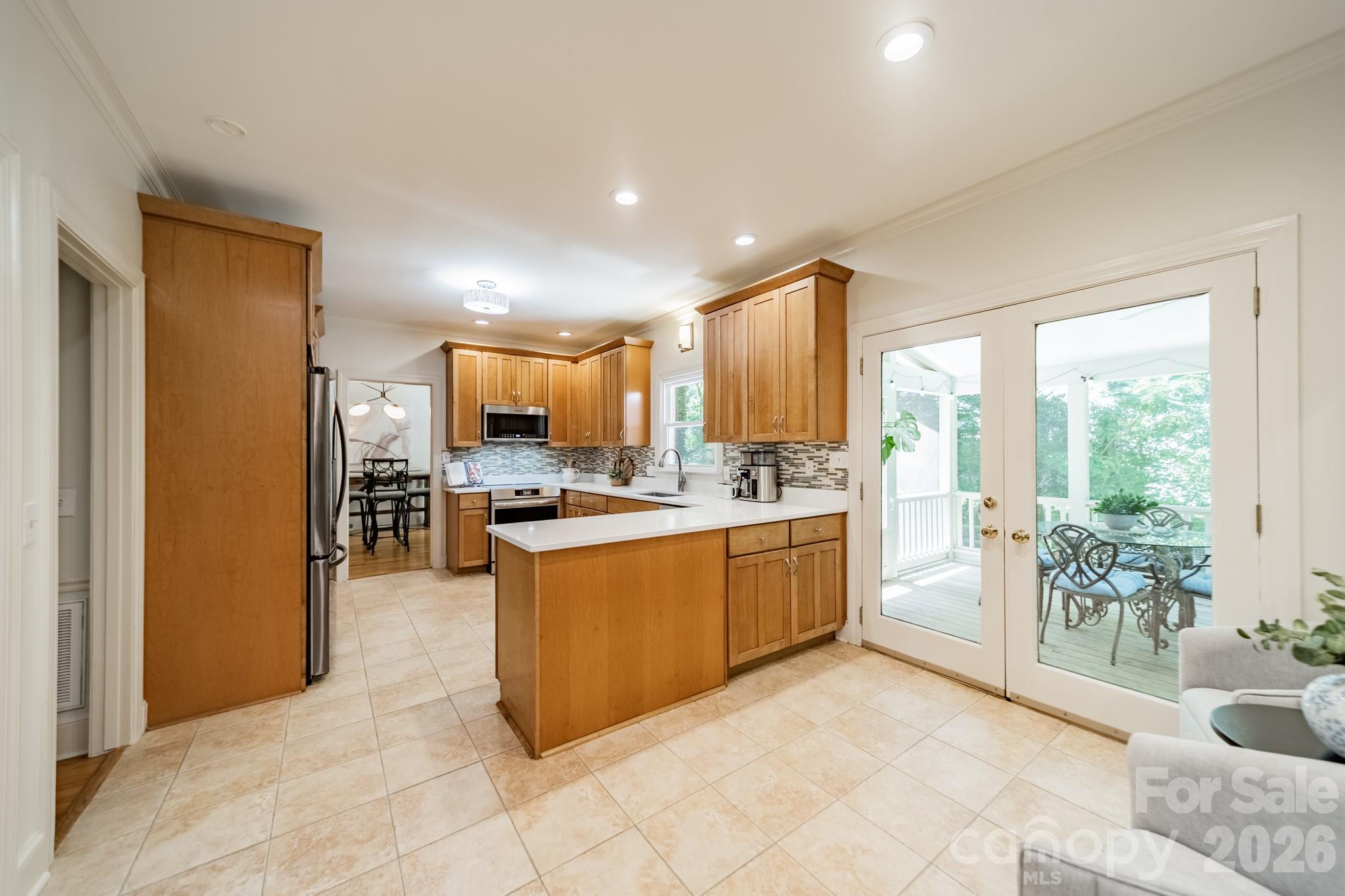506 Abbotsford Court