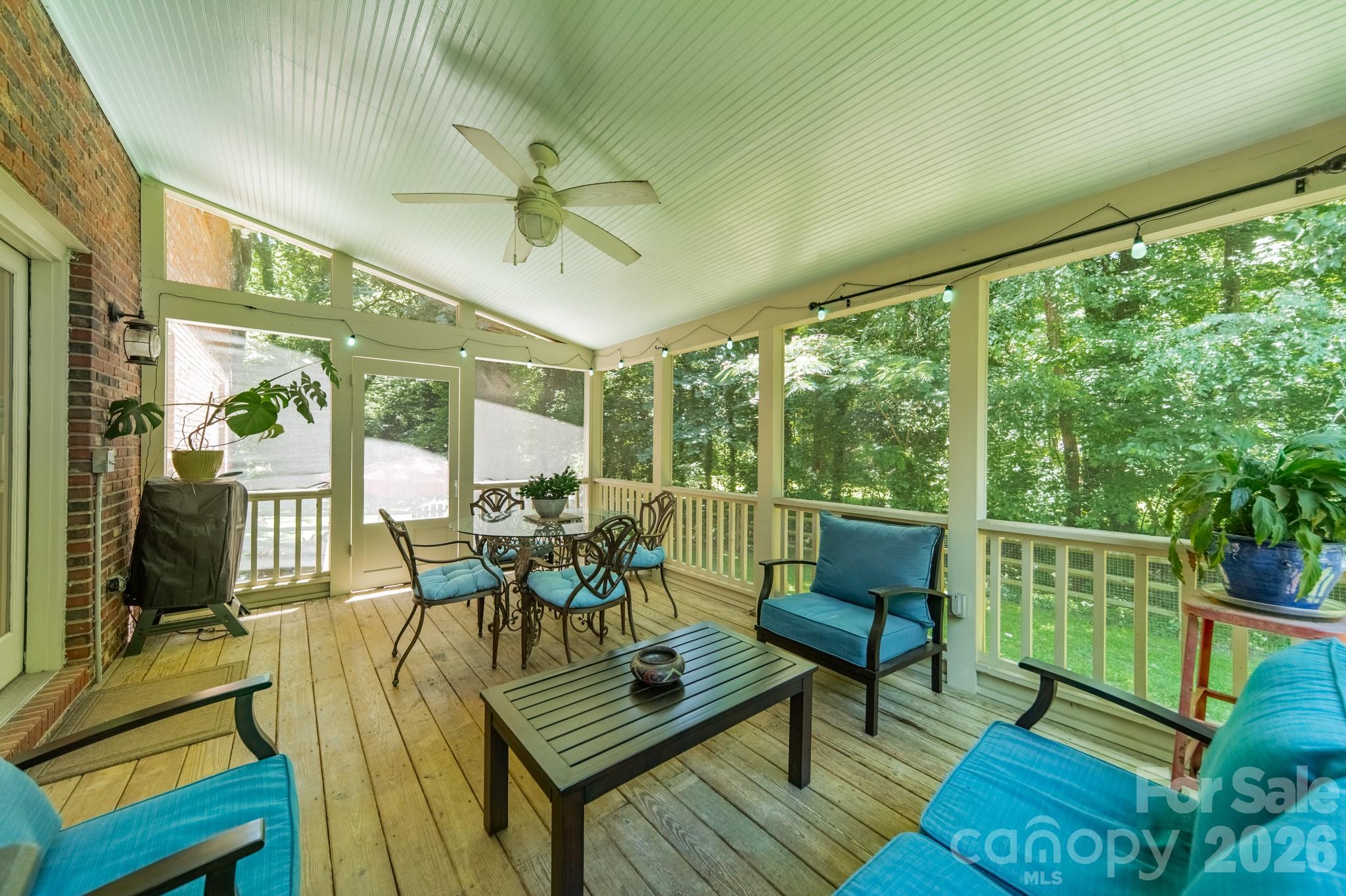 506 Abbotsford Court