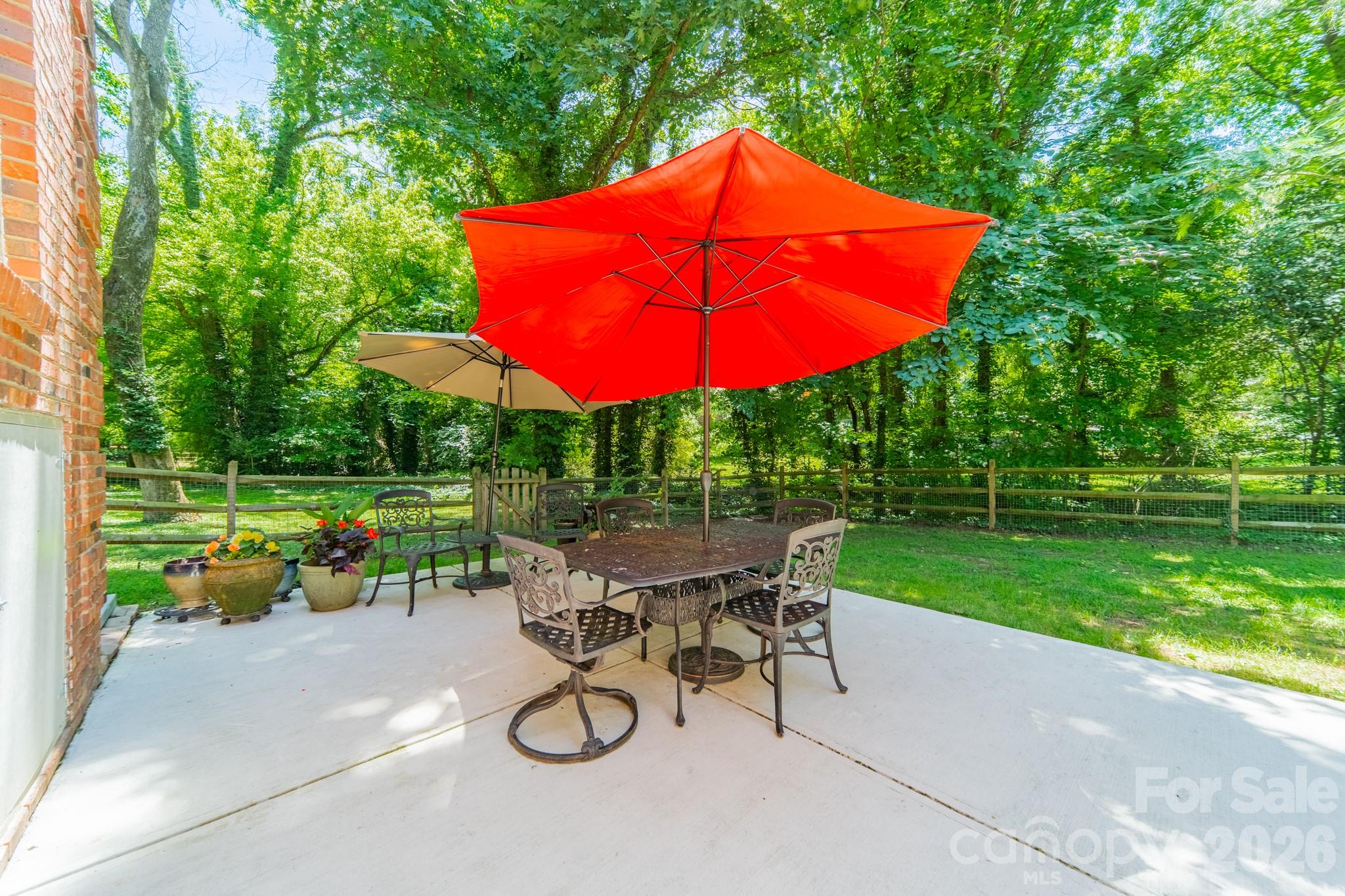 506 Abbotsford Court