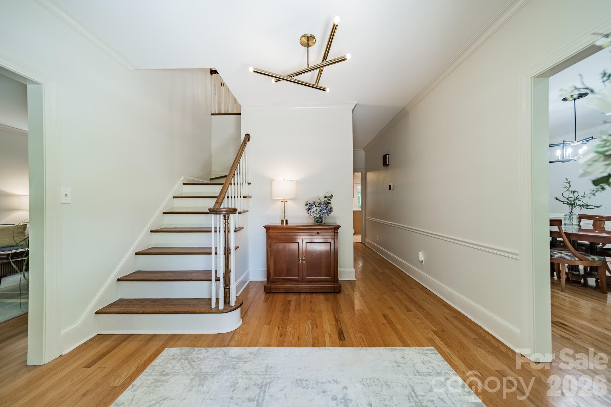 506 Abbotsford Court