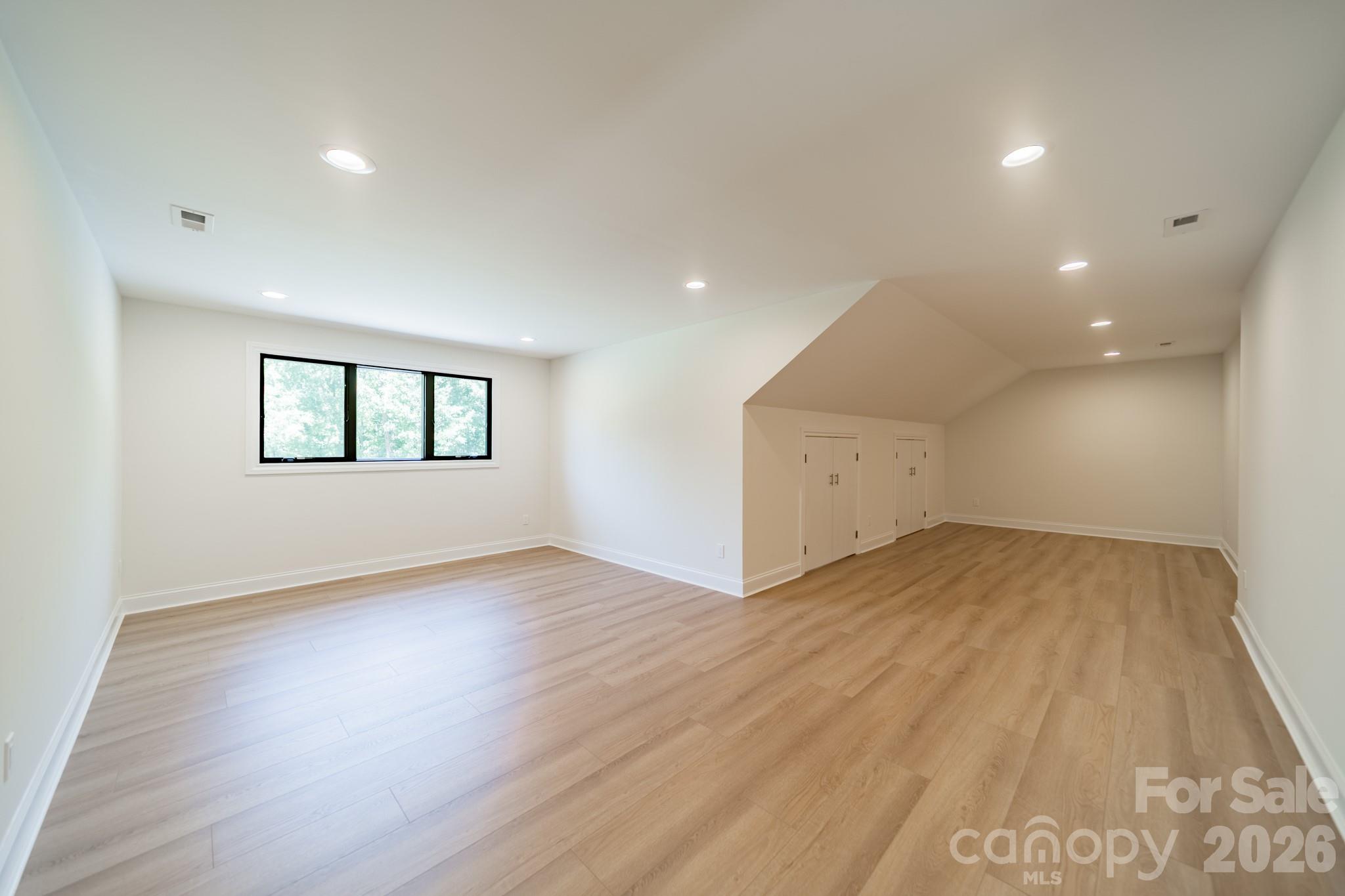 112 Jim Parker Road