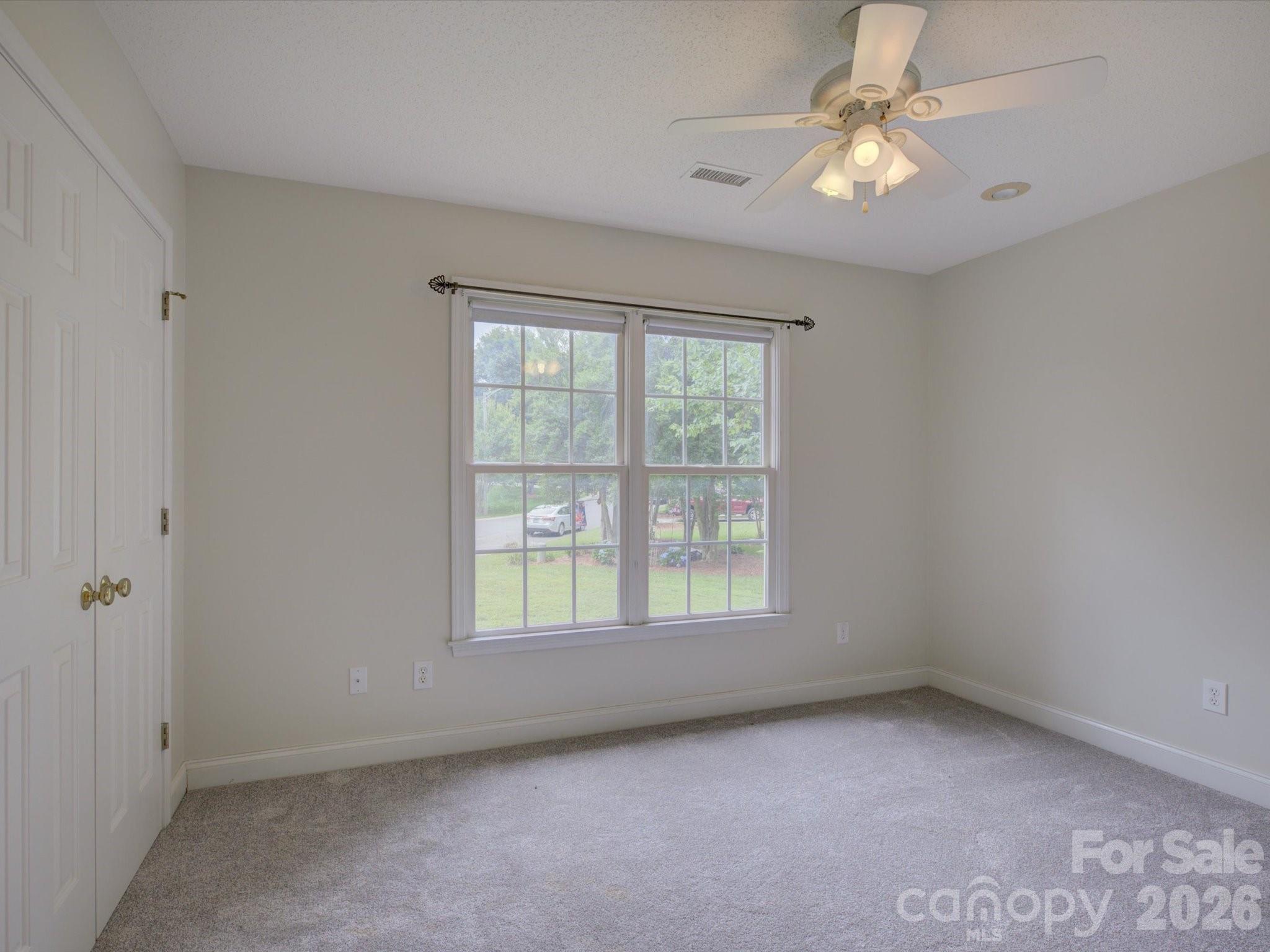 1527 Lavington Court