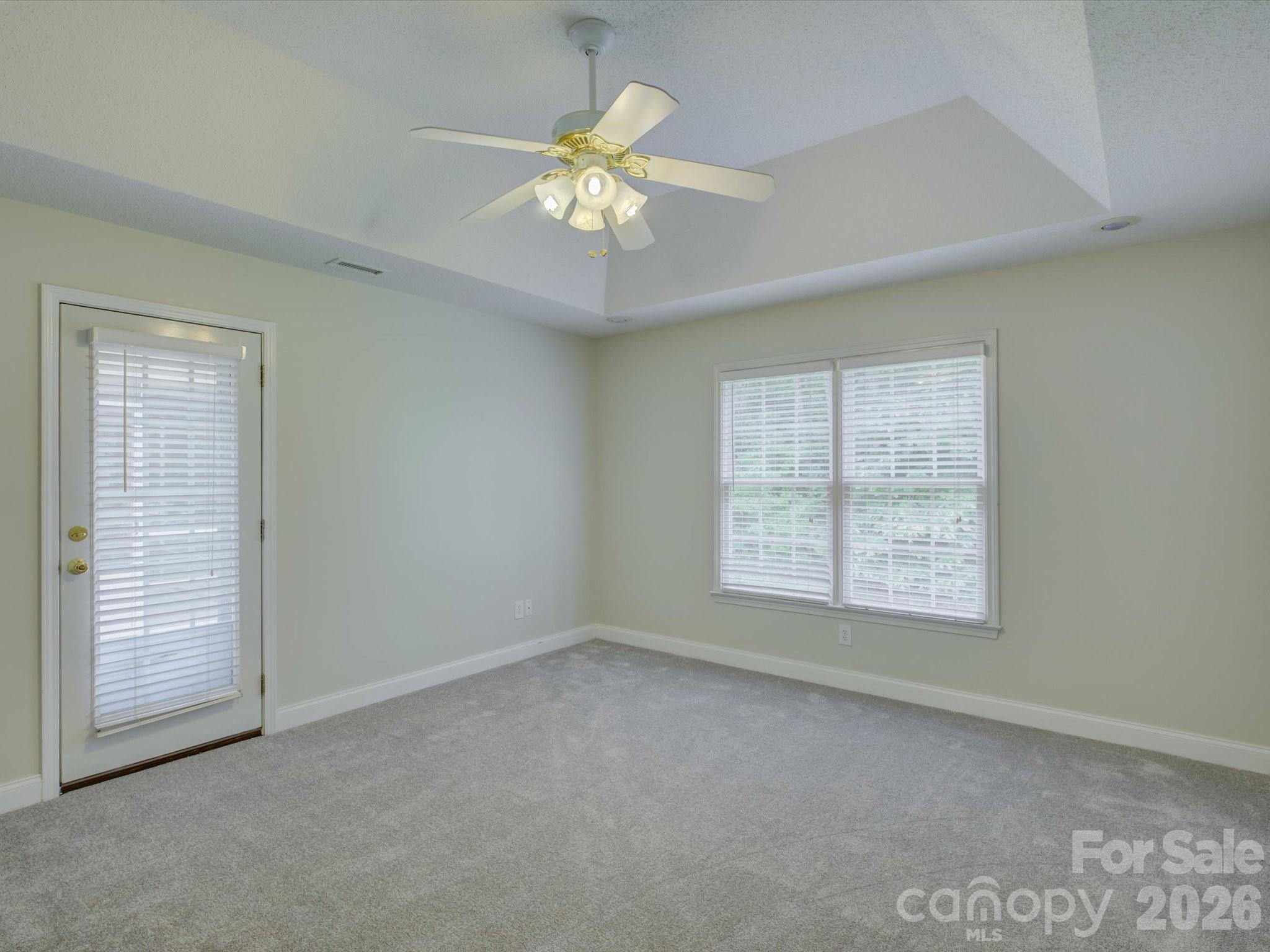 1527 Lavington Court