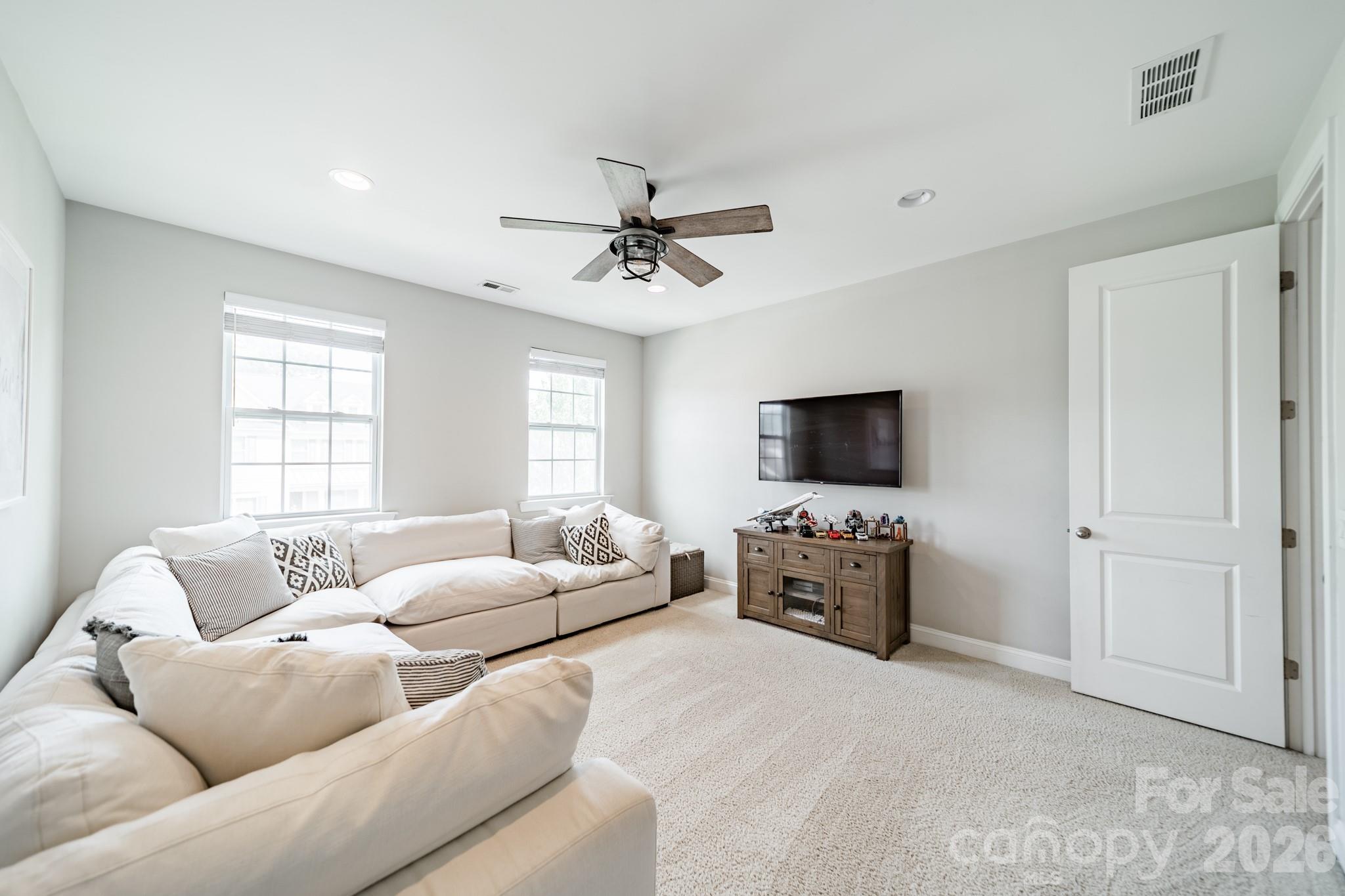 205 Somerled Way
