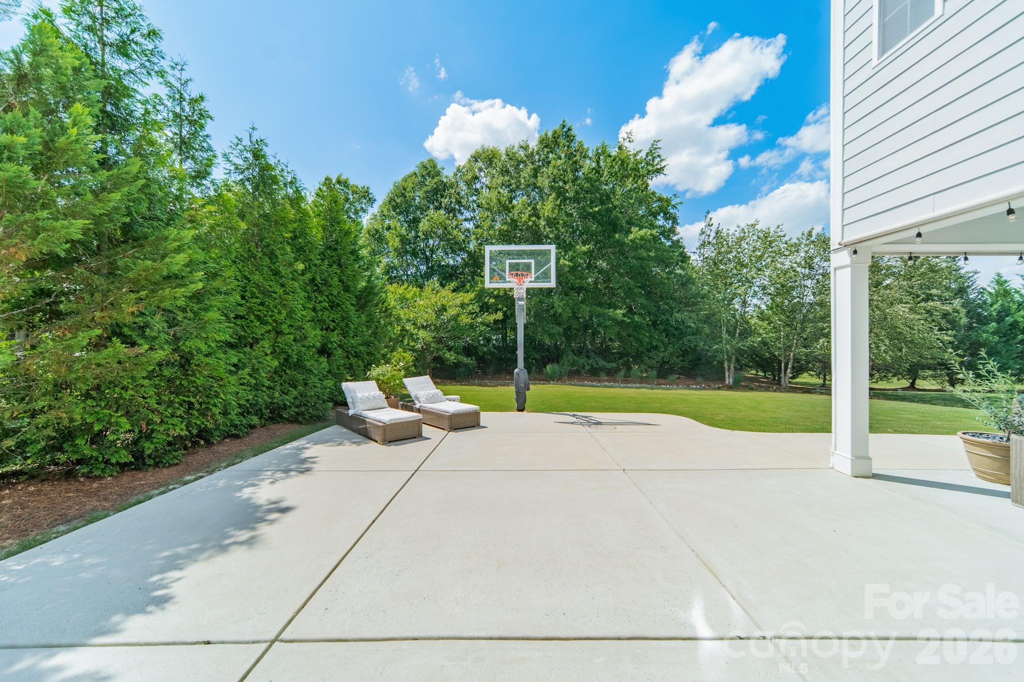 205 Somerled Way