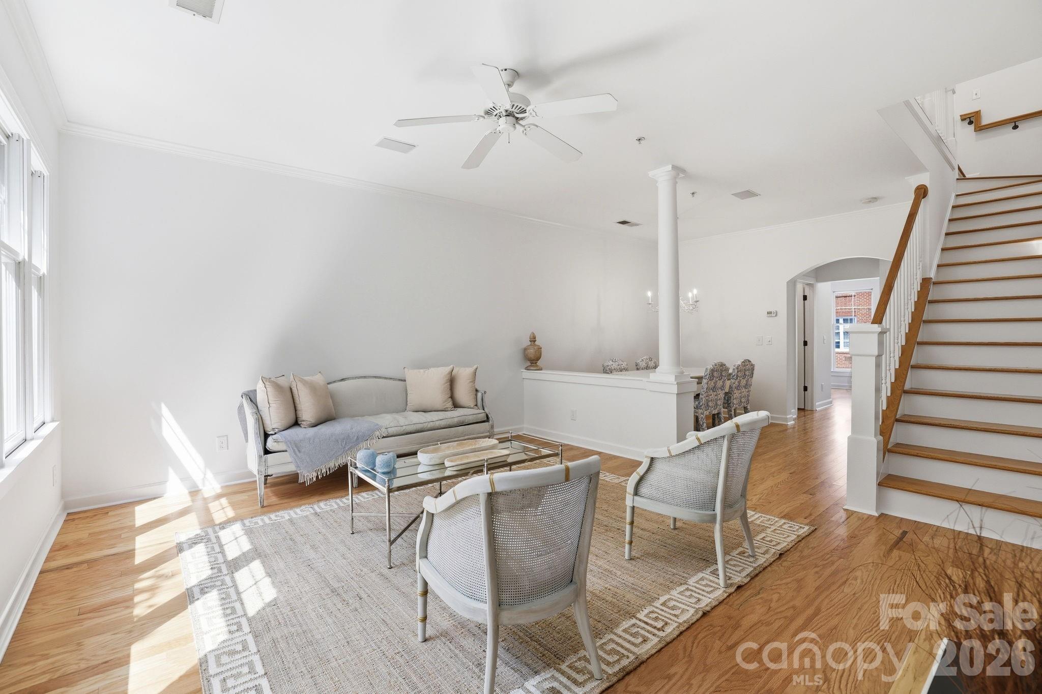 4703 S Hill View Drive