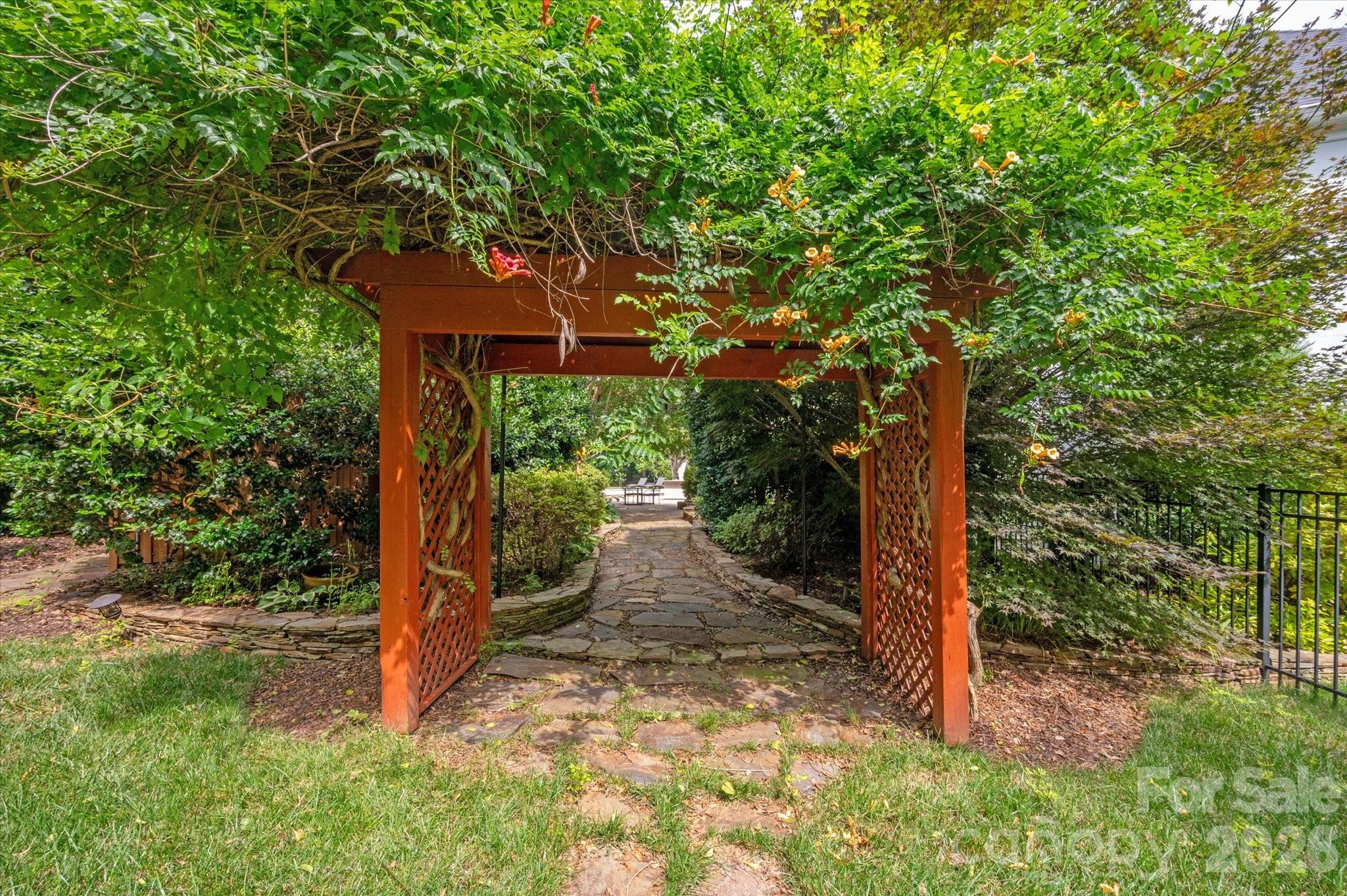 11423 Colonial Country Lane