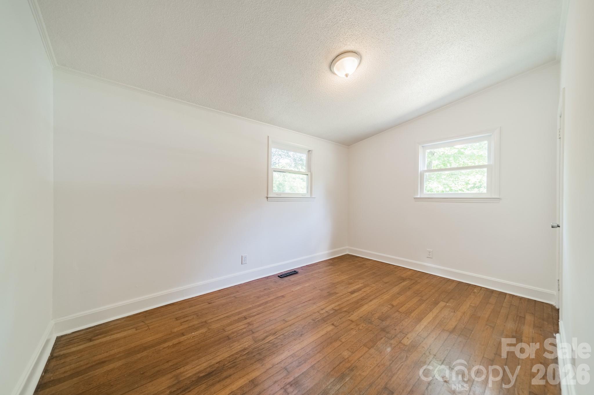 109 W Leroy Street
