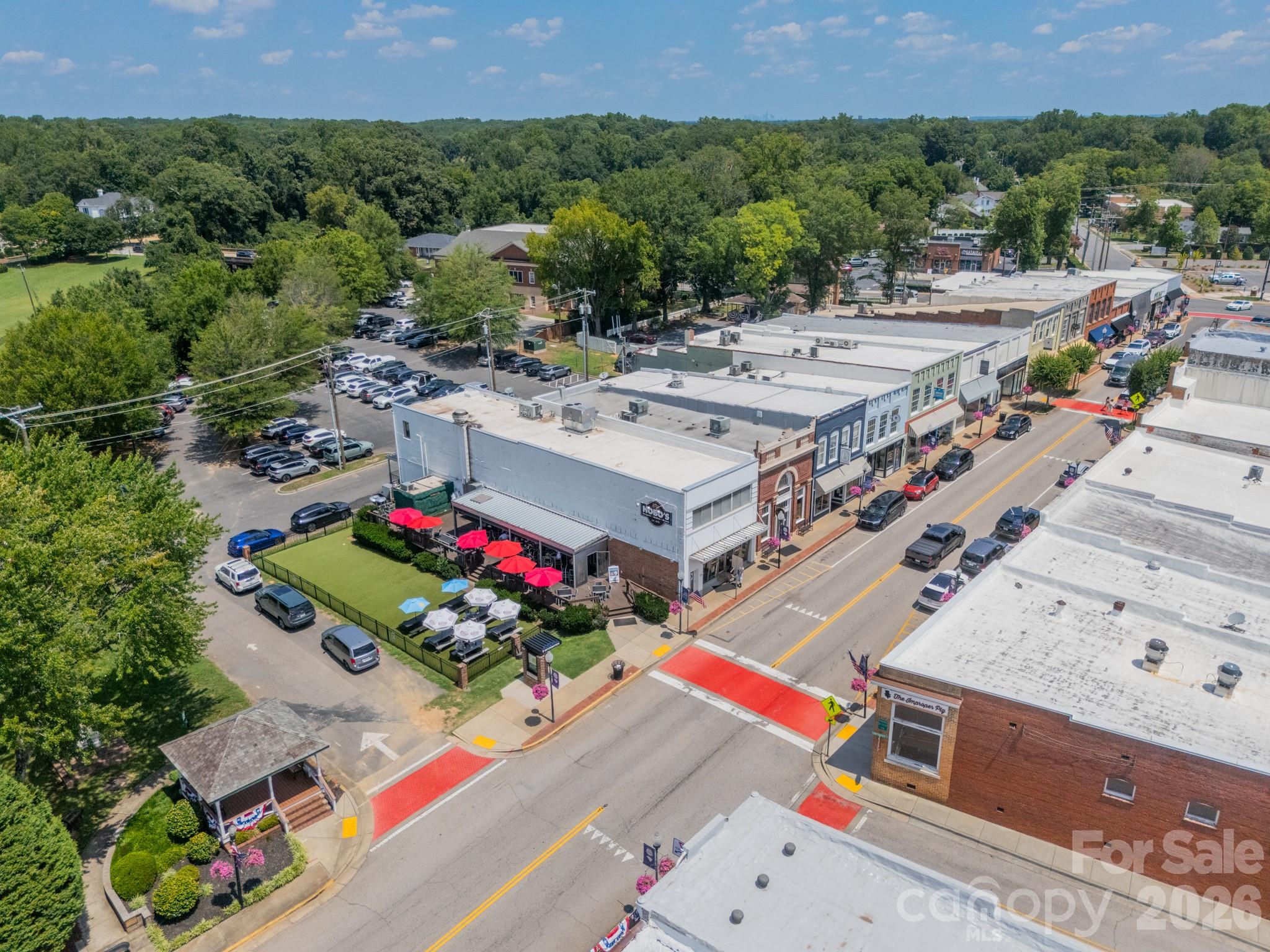 109 W Leroy Street
