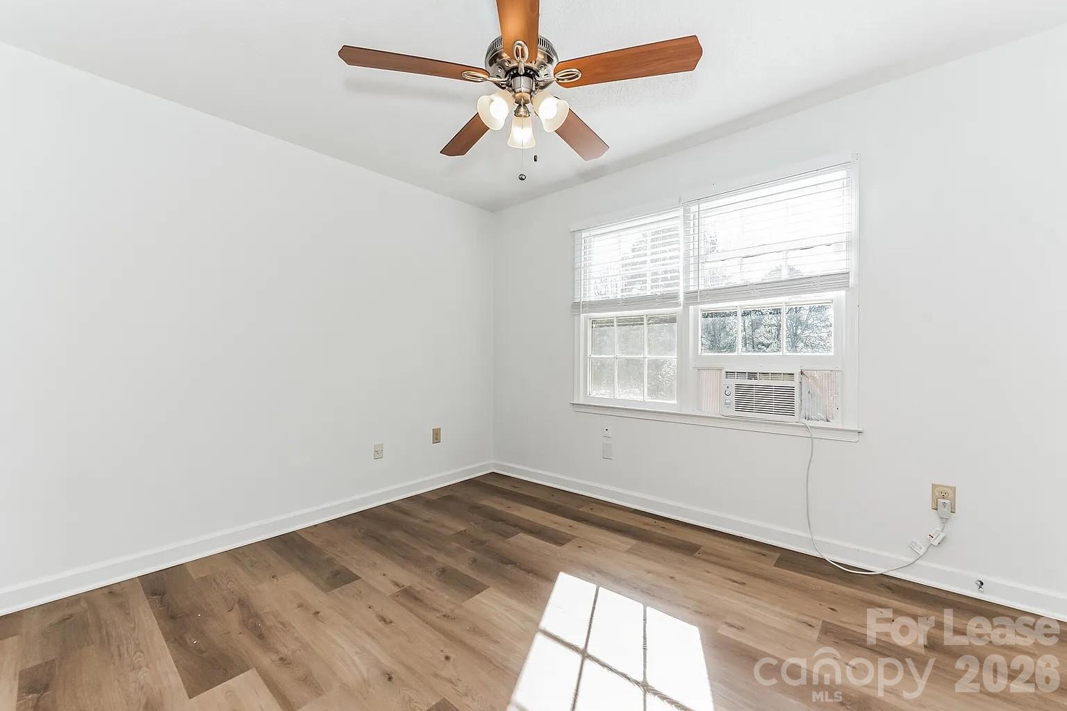 2801 Valencia Terrace