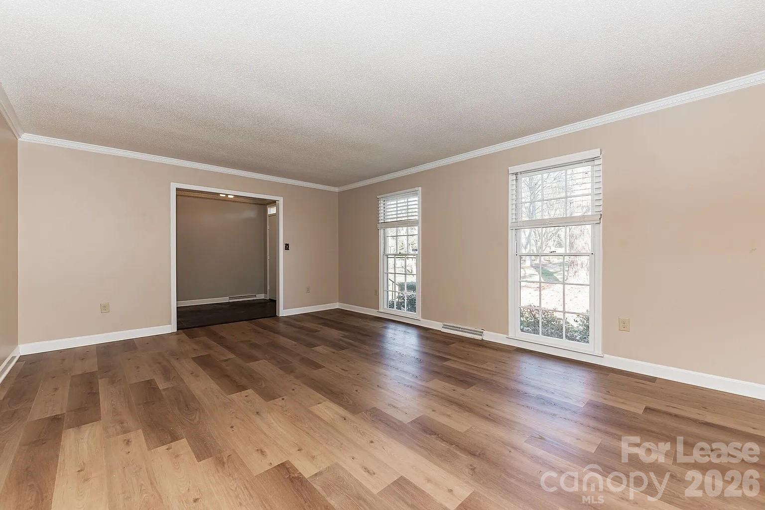 2801 Valencia Terrace