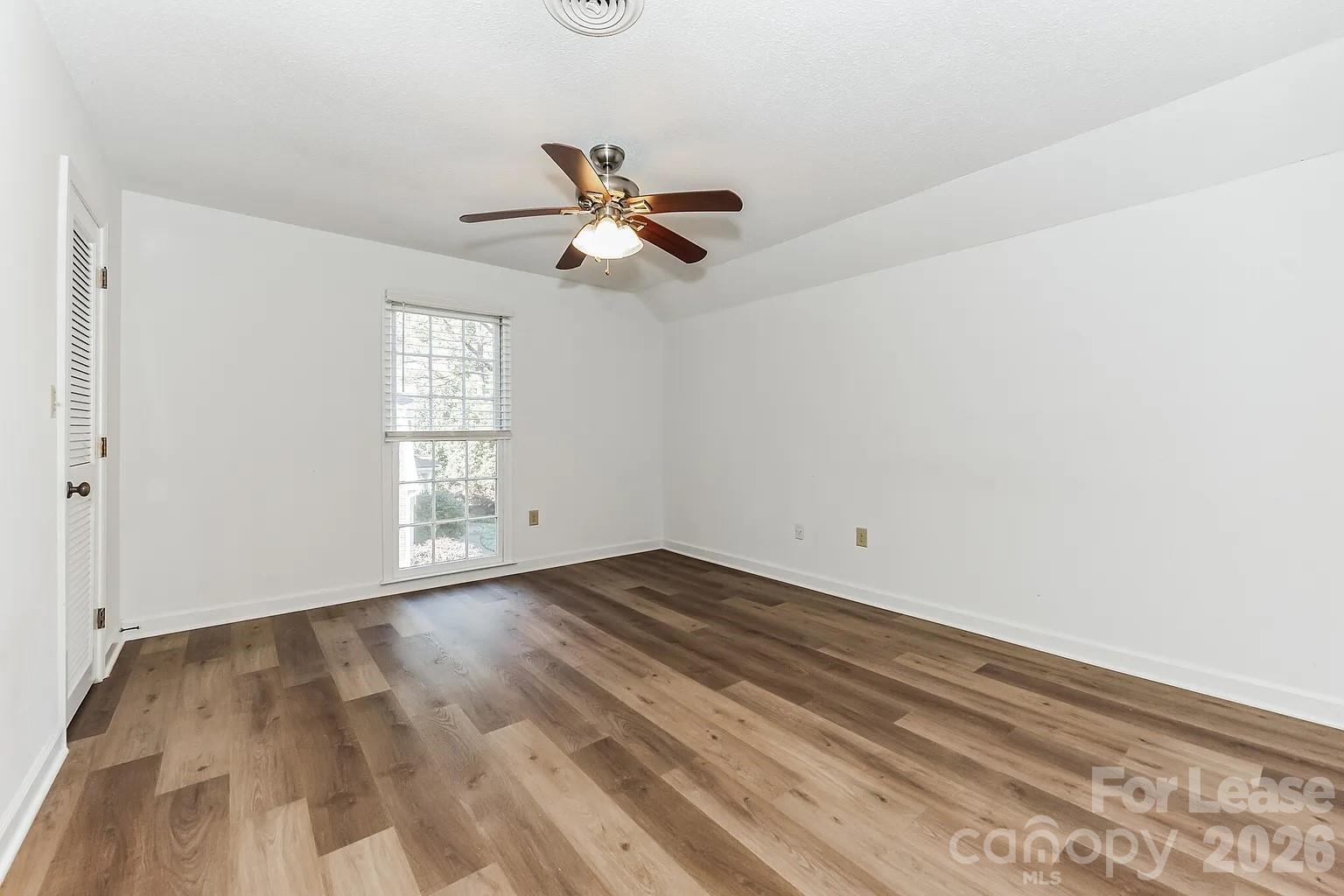 2801 Valencia Terrace