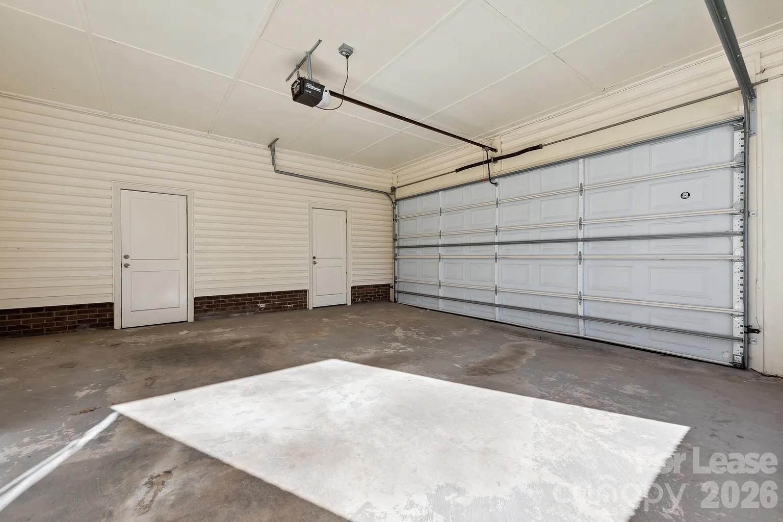 2801 Valencia Terrace