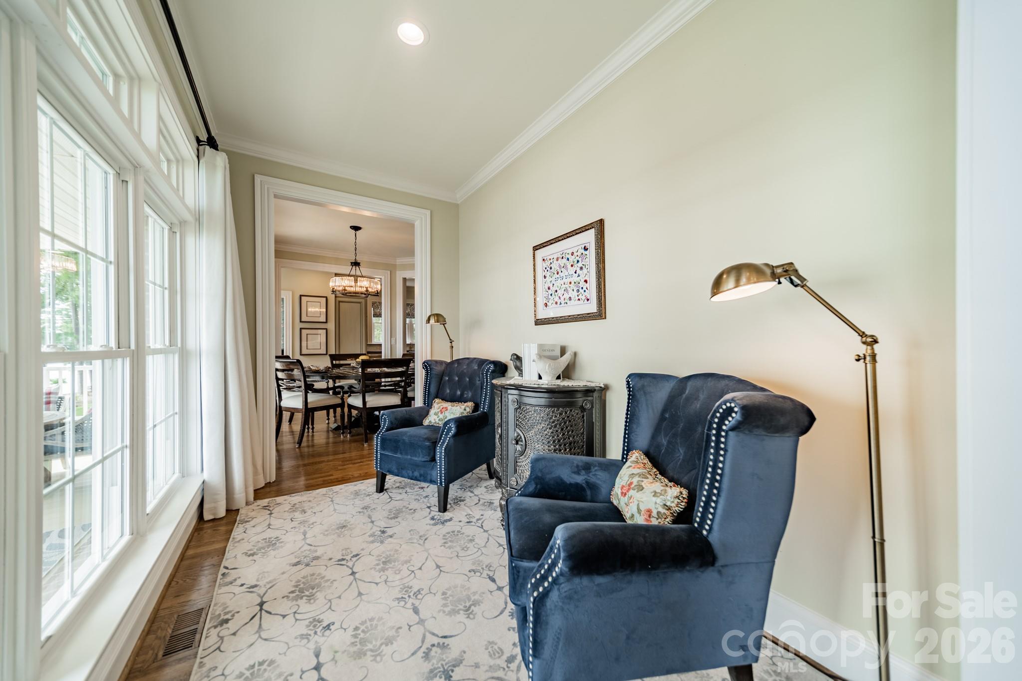 2370 Anns Loop