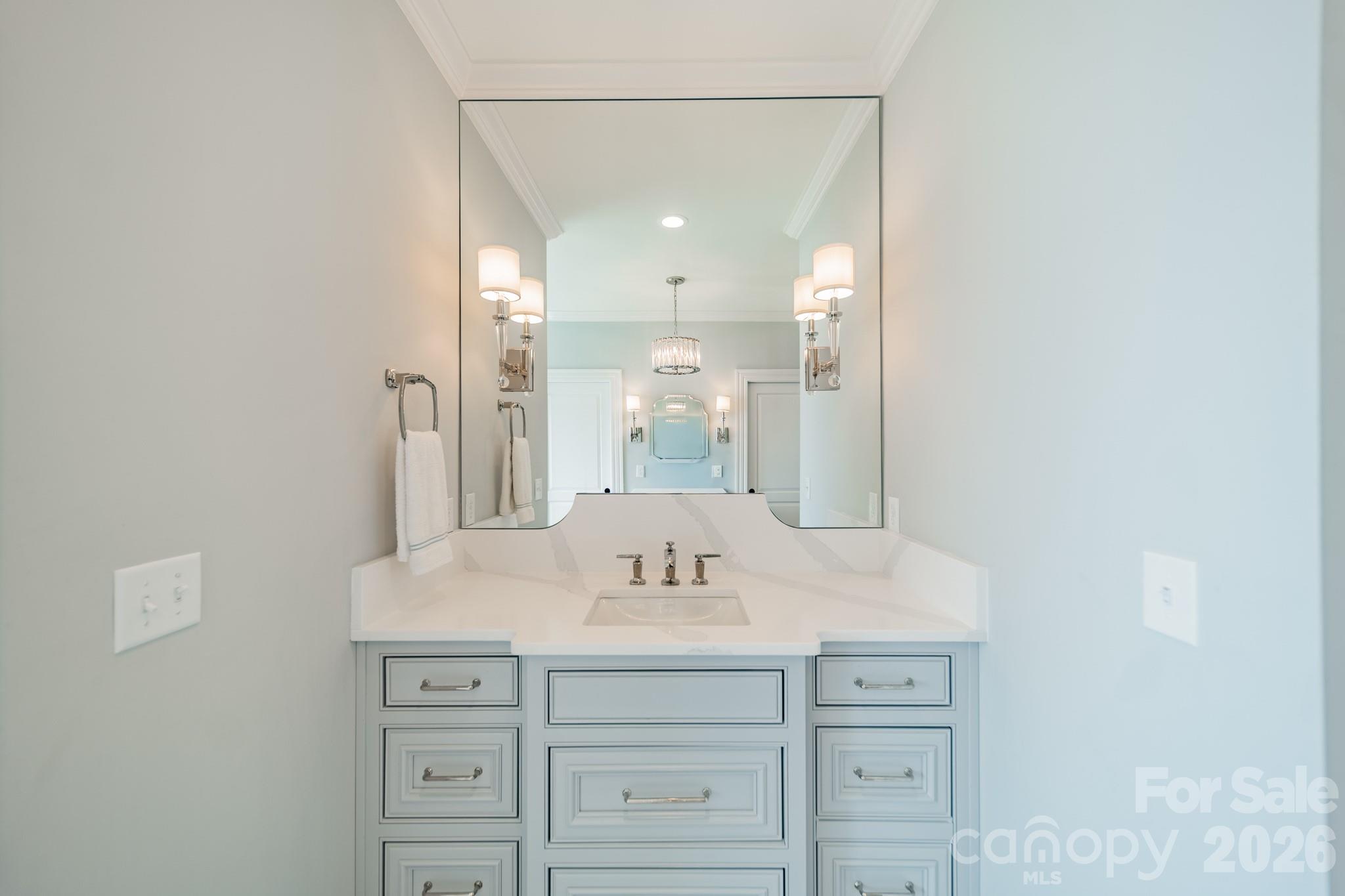 2370 Anns Loop