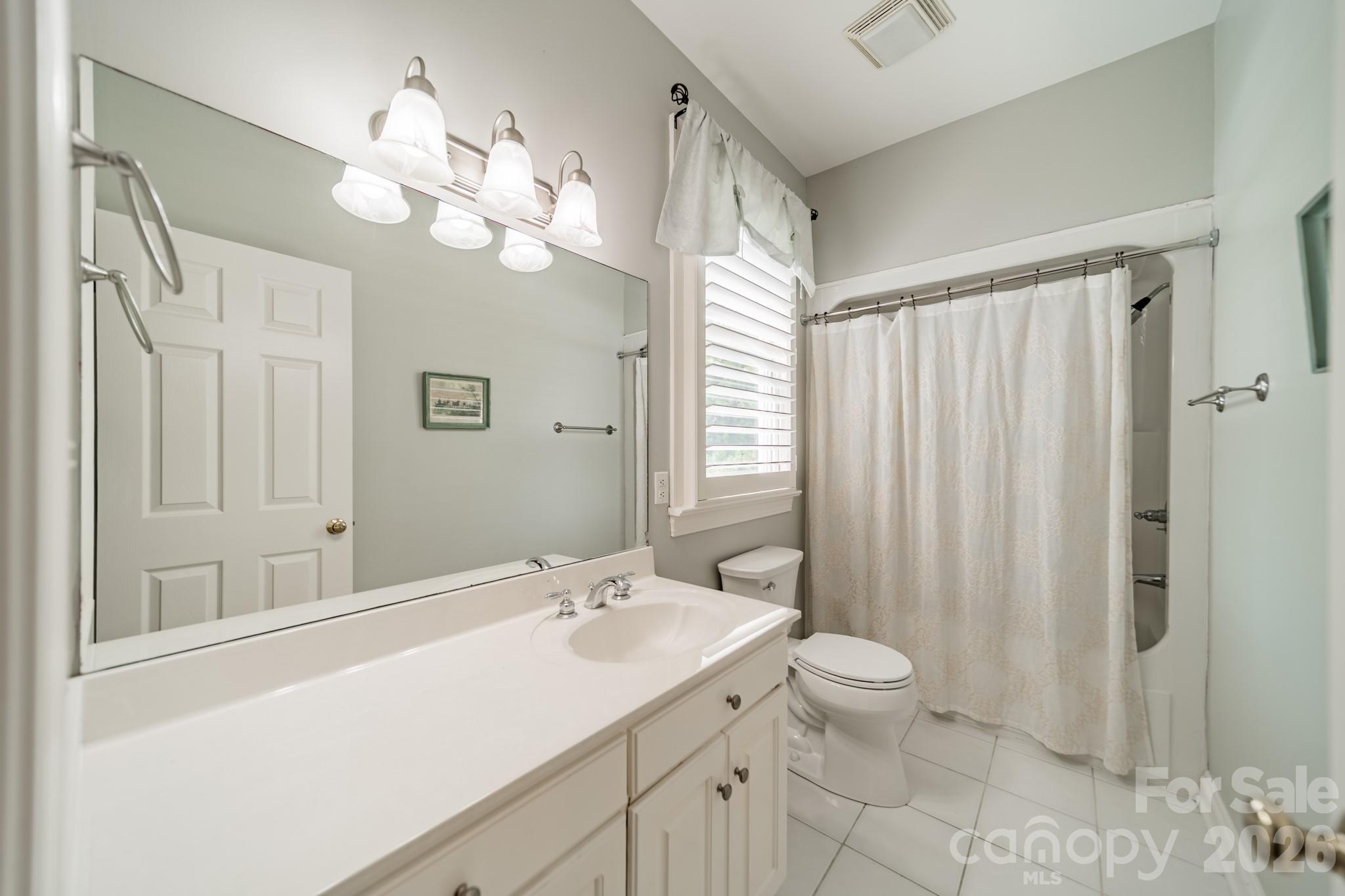 2370 Anns Loop