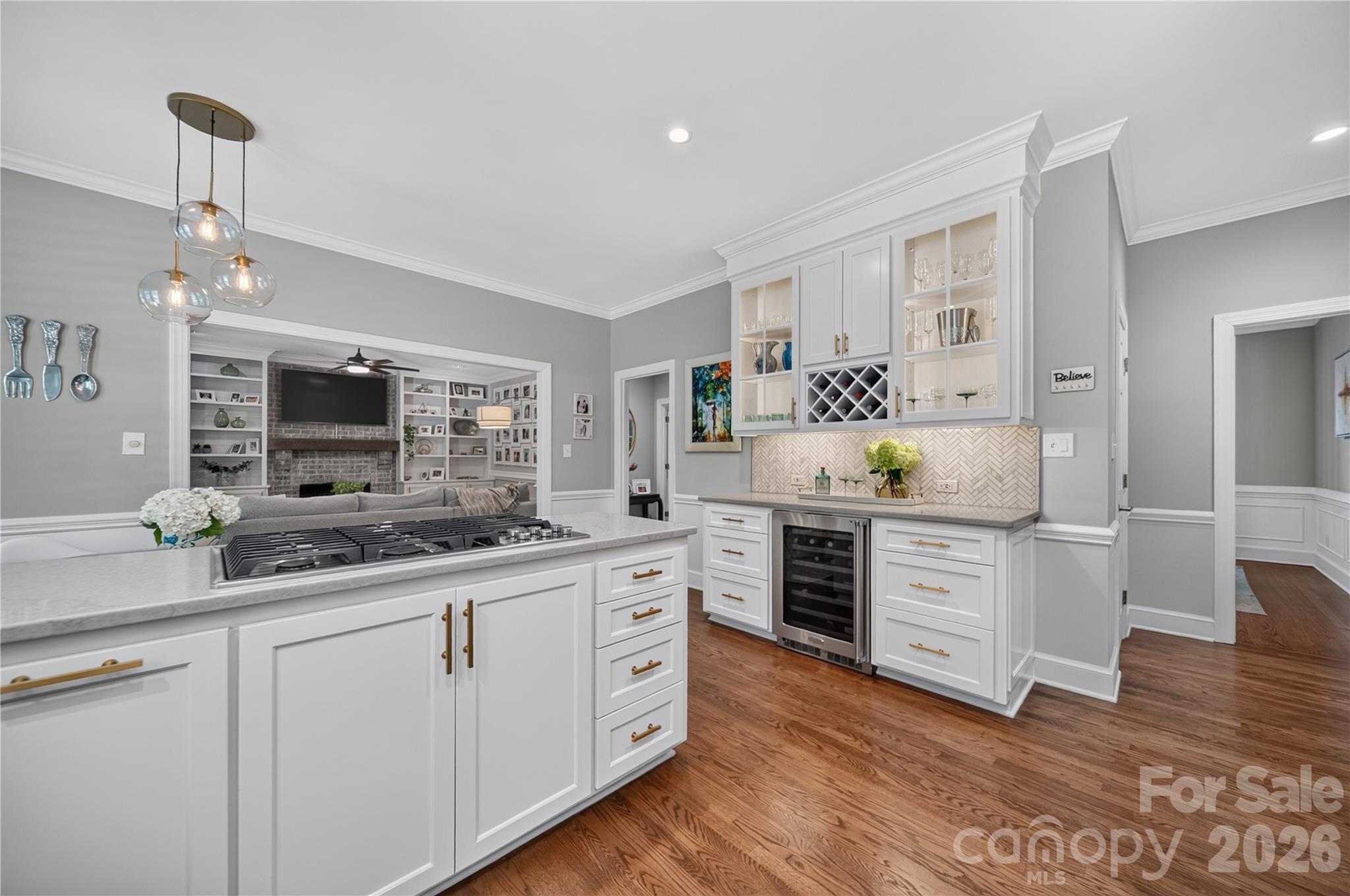 6709 Alexandria Lane
