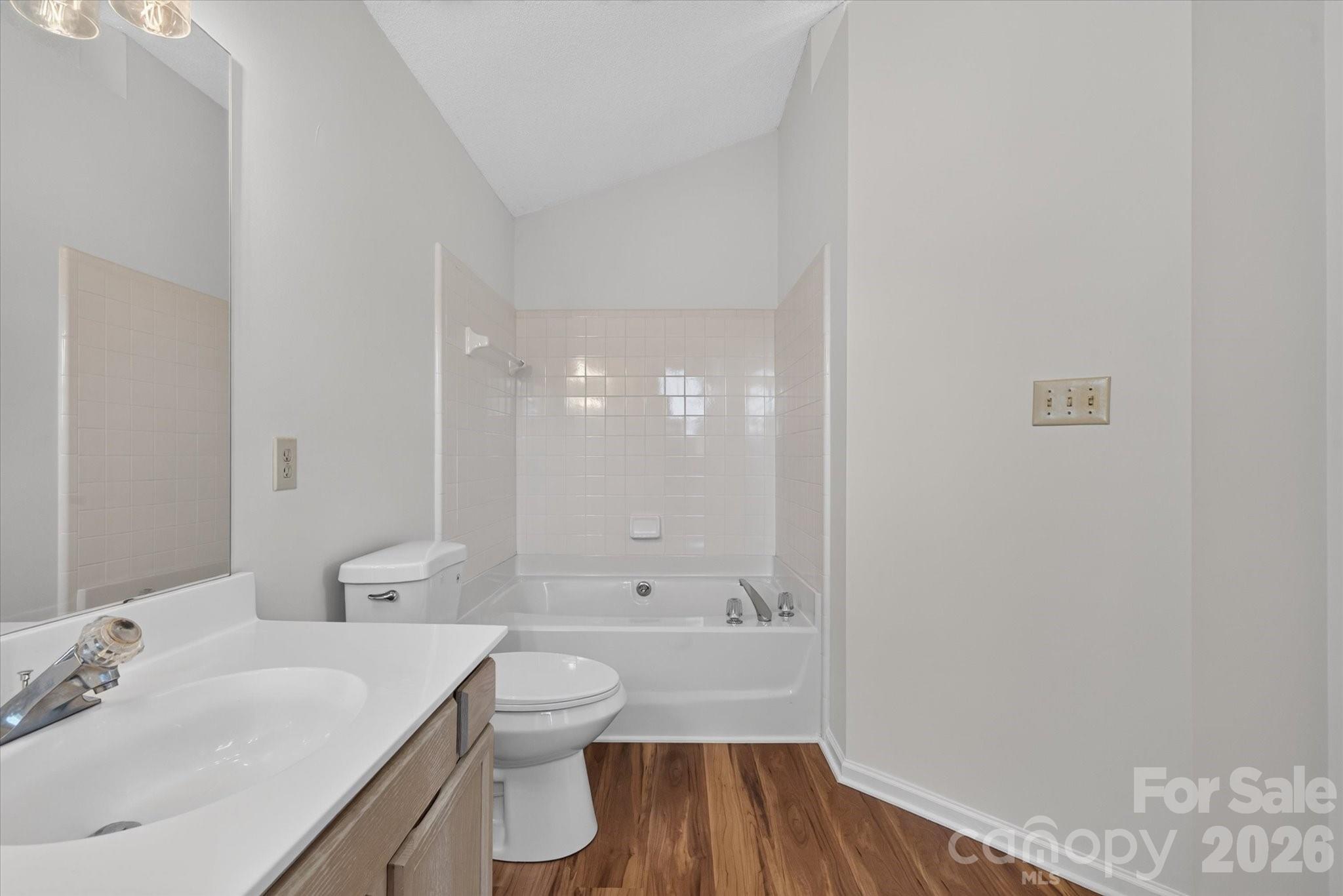 4509 Doves Nest Court