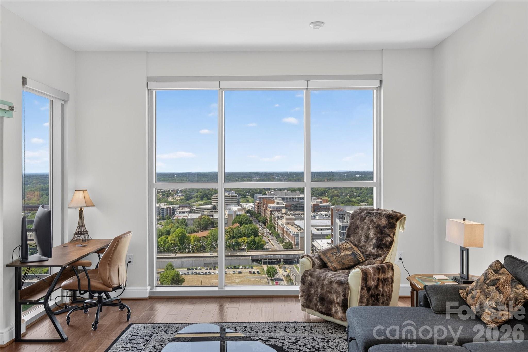 333 W Trade Street Unit: 2005