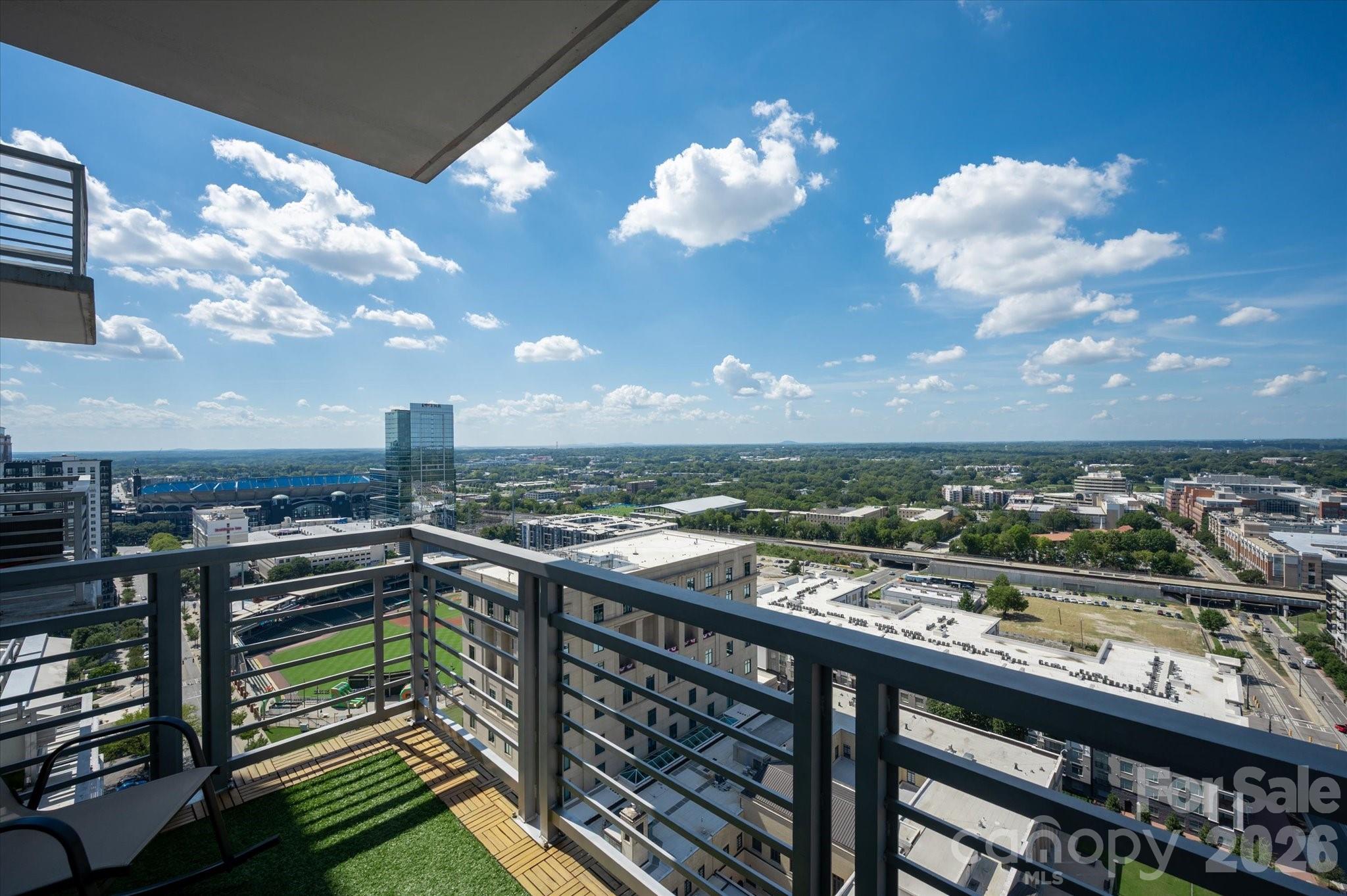 333 W Trade Street Unit: 2005