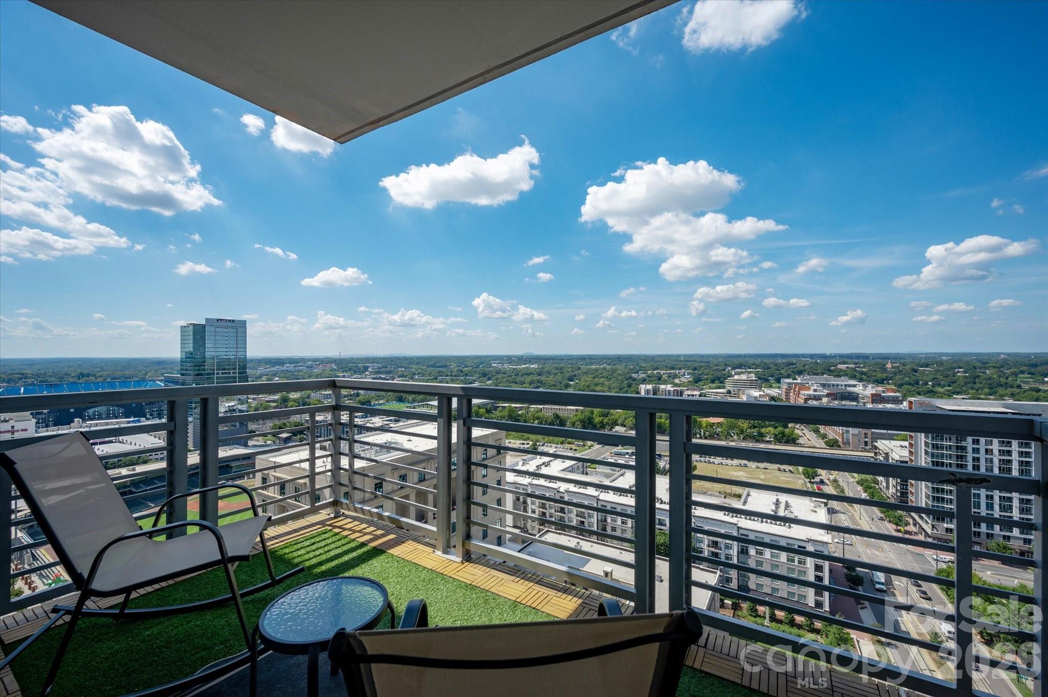 333 W Trade Street Unit: 2005