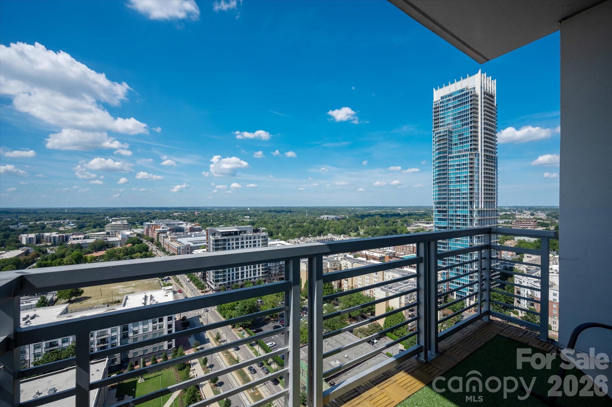 333 W Trade Street Unit: 2005