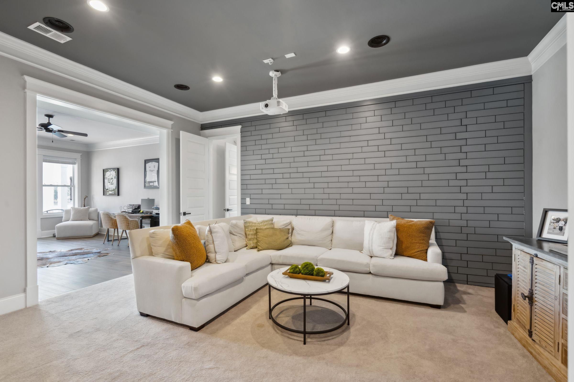 249 Pointe Overlook Drive