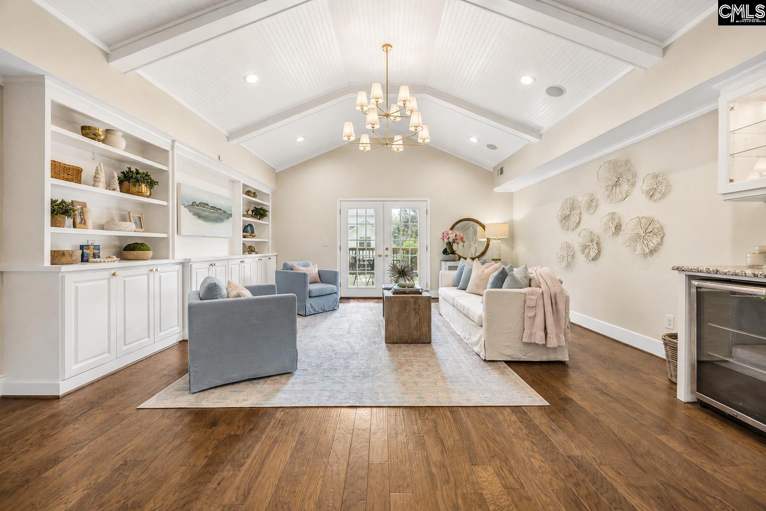 826 Rickenbaker Drive