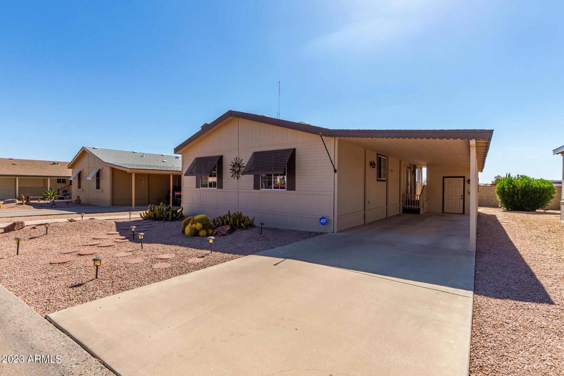 3901 E PINNACLE PEAK Road, 75