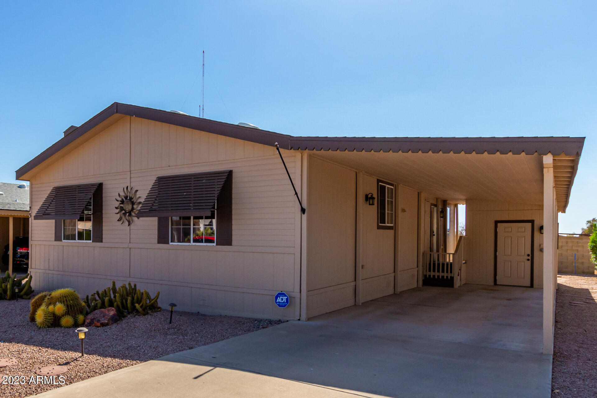 3901 E PINNACLE PEAK Road, 75
