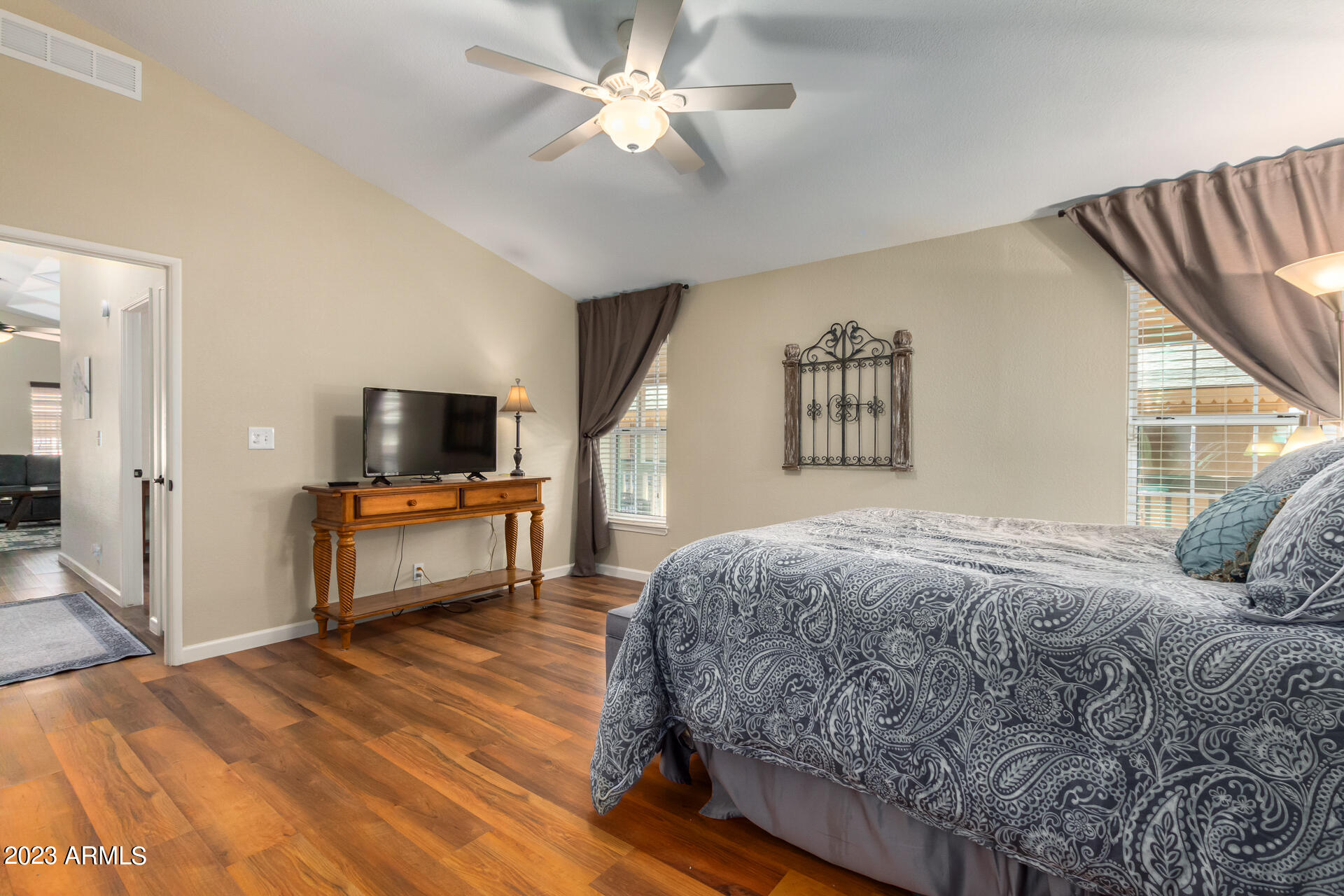 3901 E PINNACLE PEAK Road, 75