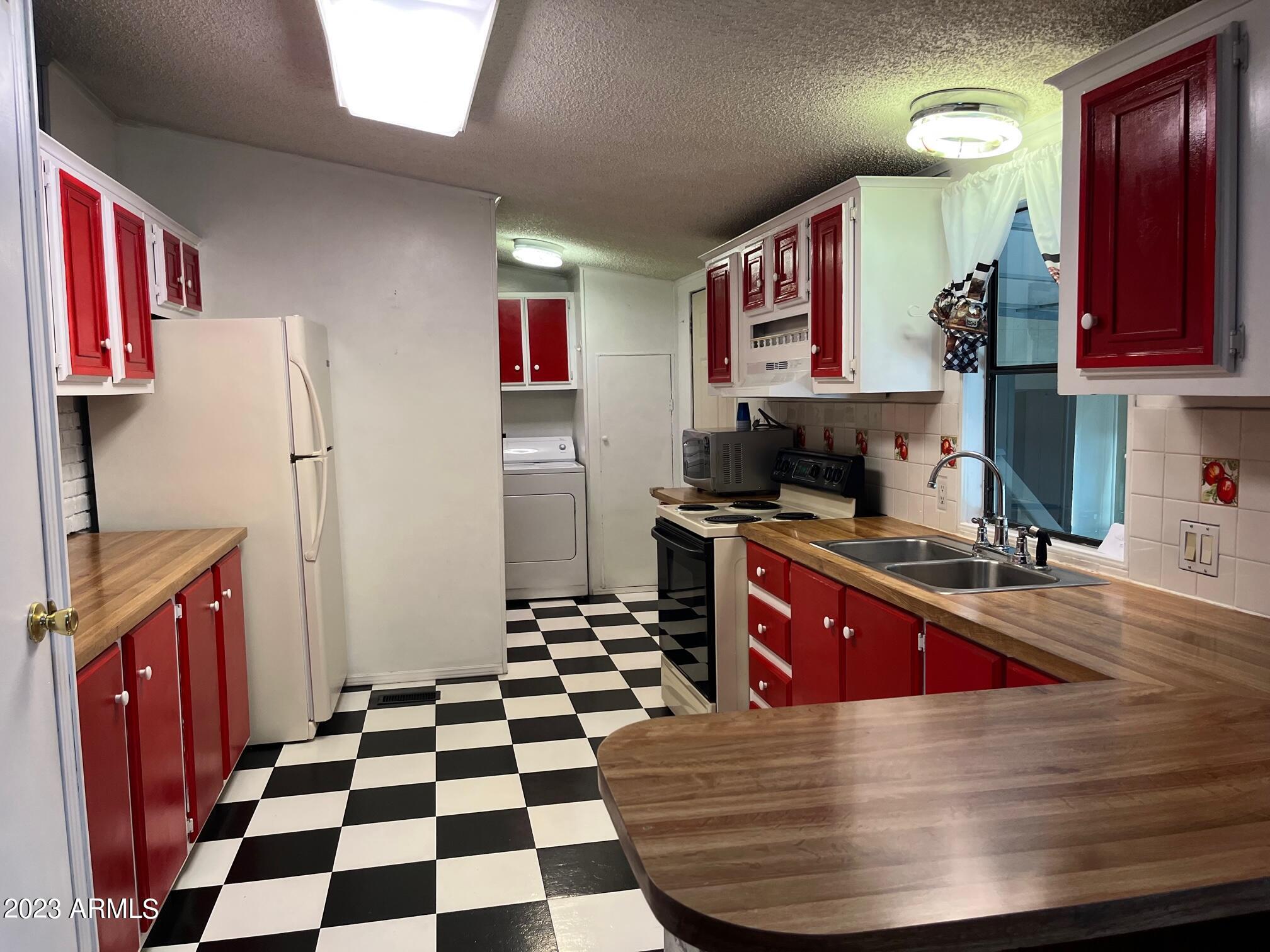 3901 E PINNACLE PEAK Road, 159