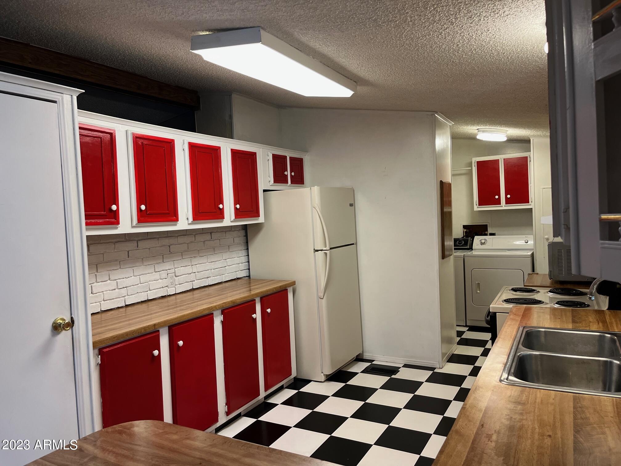 3901 E PINNACLE PEAK Road, 159