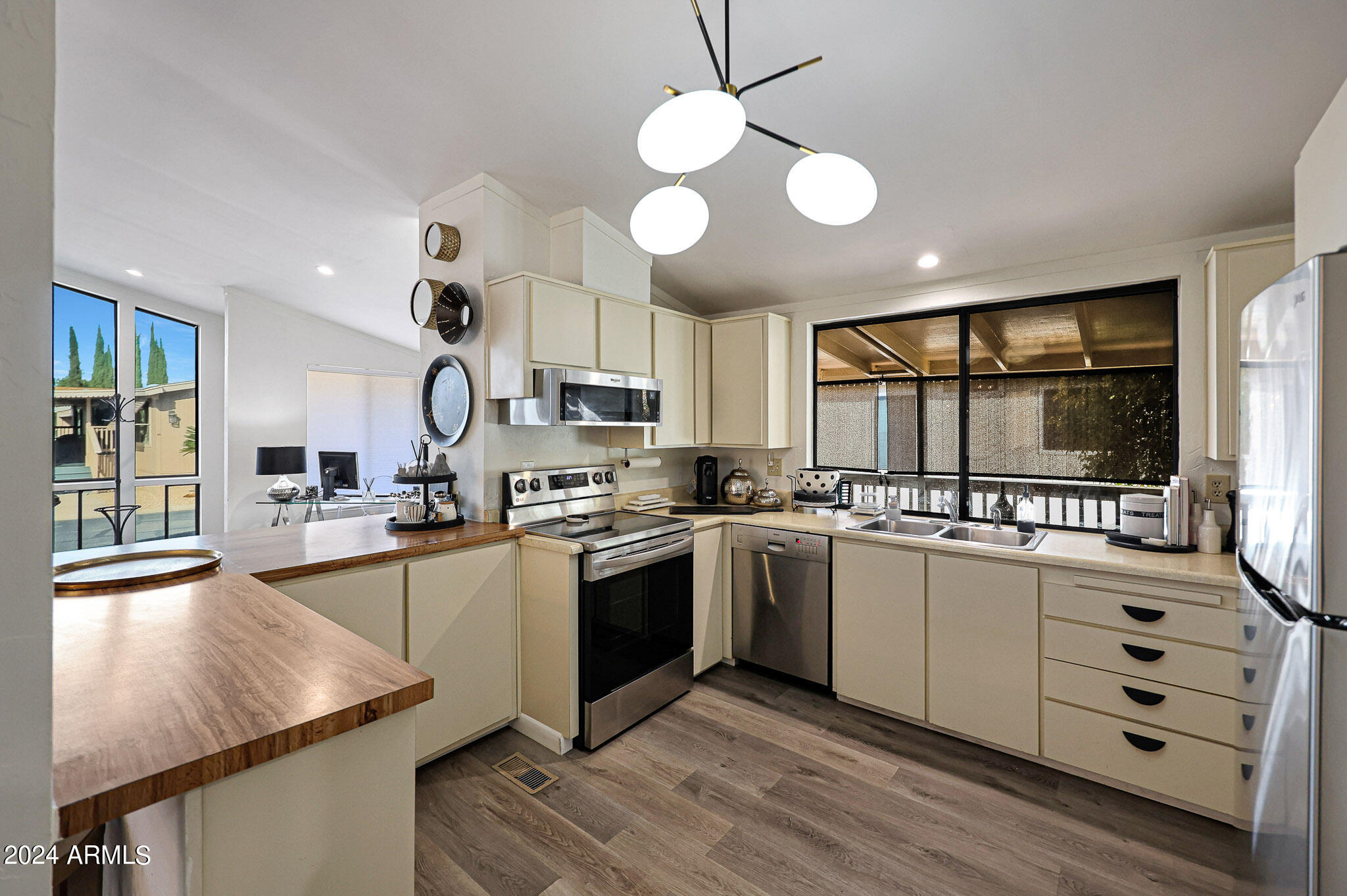 3901 E PINNACLE PEAK Road, #257