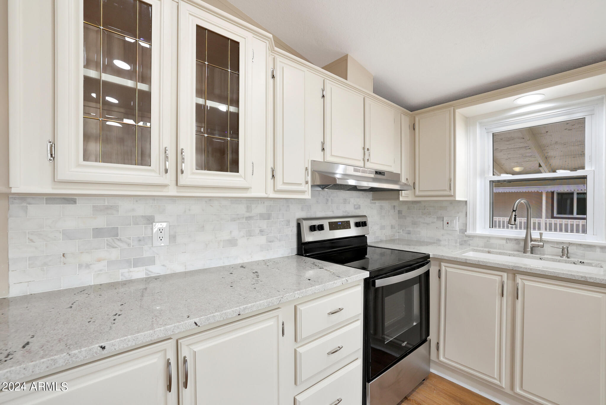 3901 E PINNACLE PEAK Road, 242