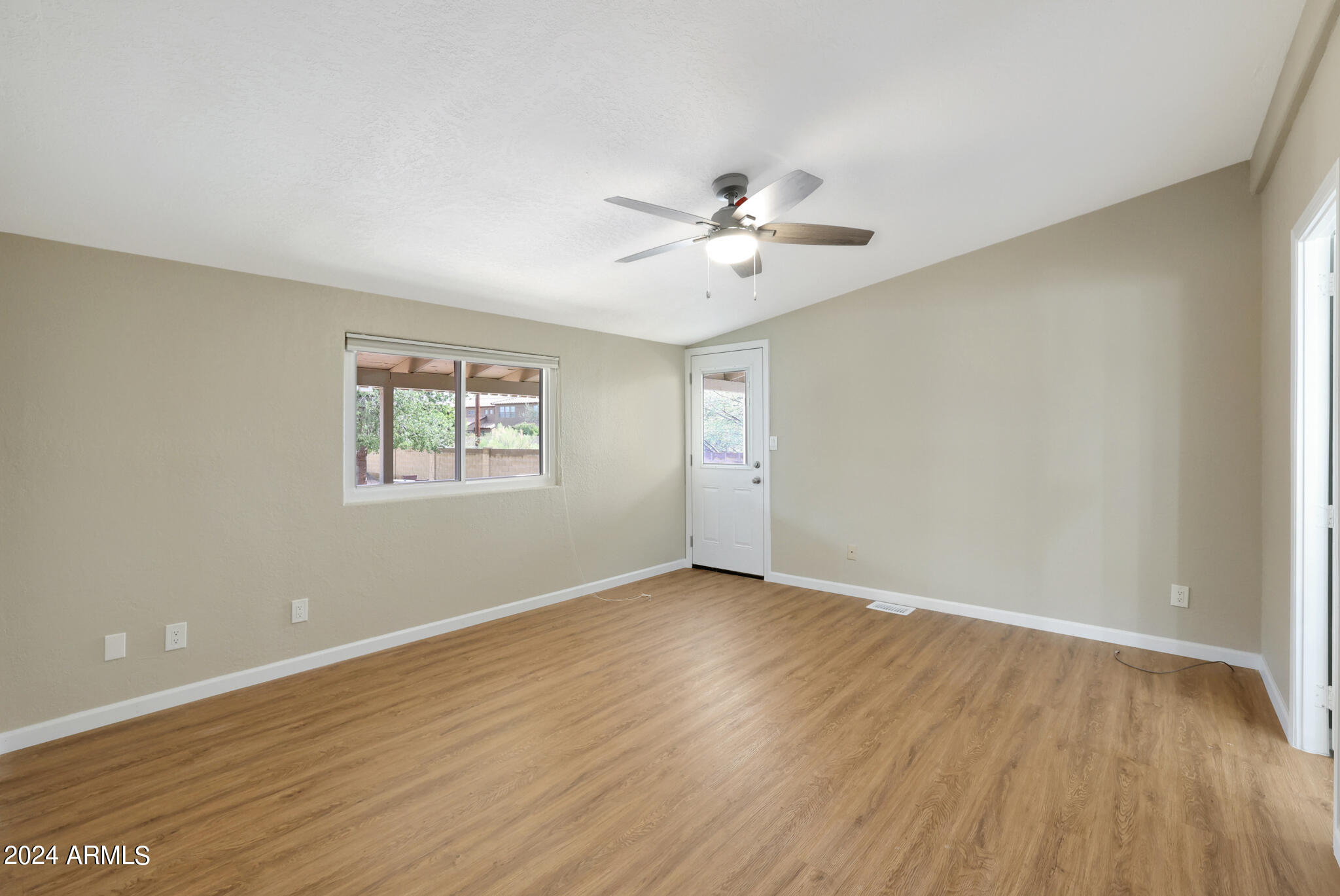 3901 E PINNACLE PEAK Road, 242
