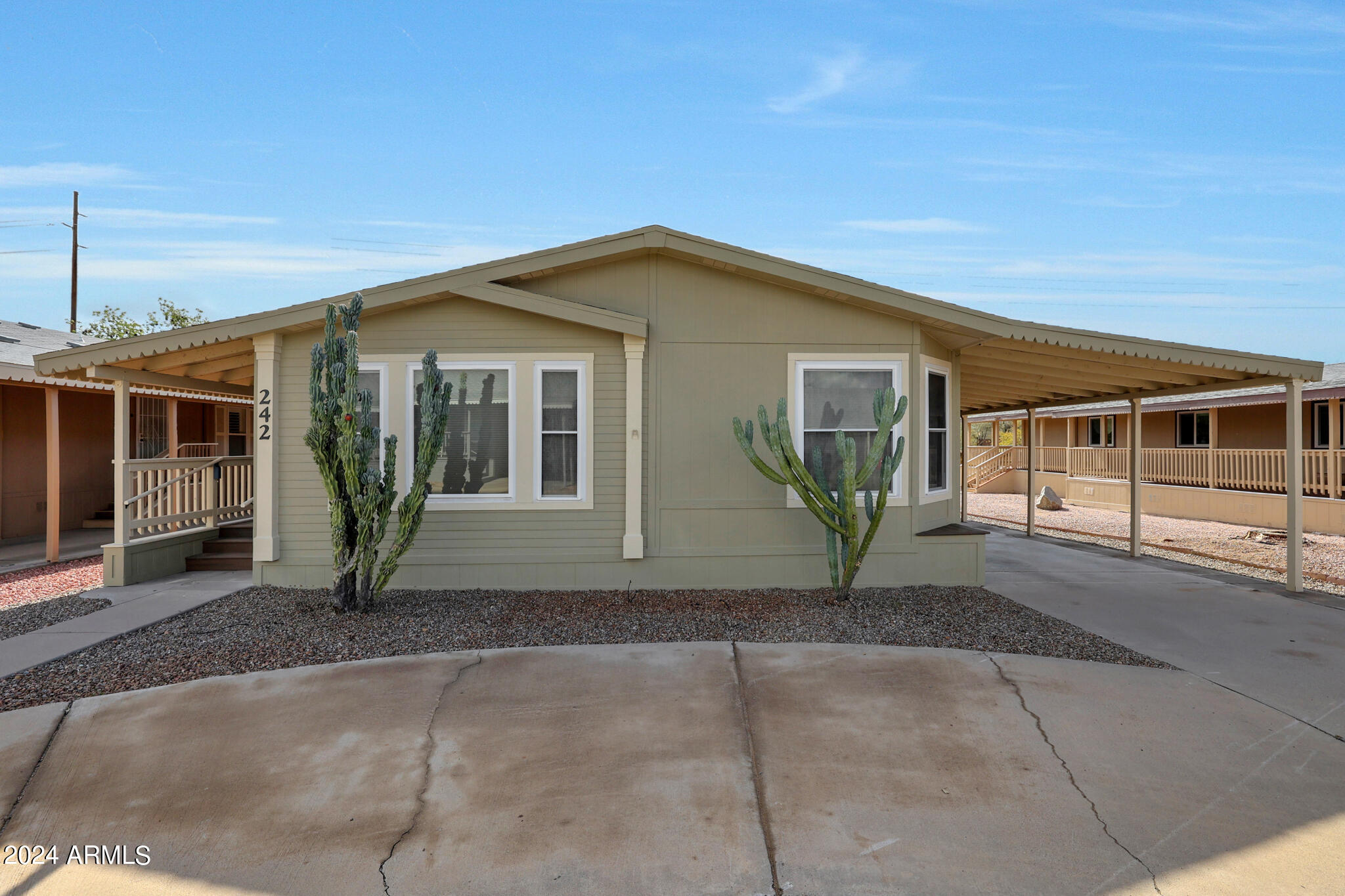 3901 E PINNACLE PEAK Road, 242