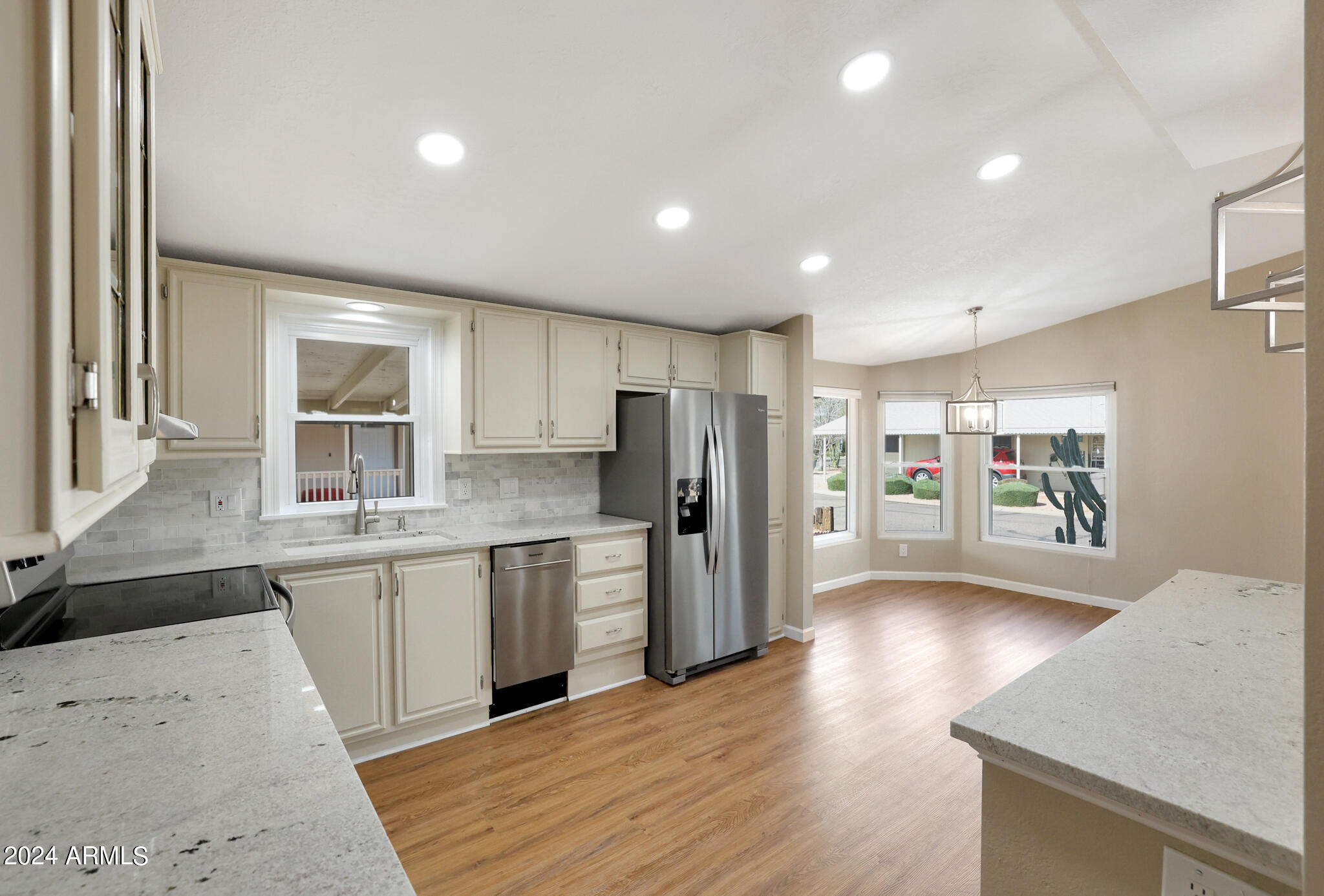 3901 E PINNACLE PEAK Road, 242