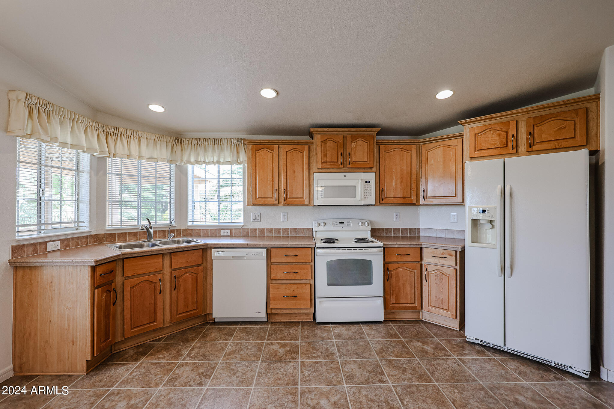 3901 E PINNACLE PEAK Road, 369