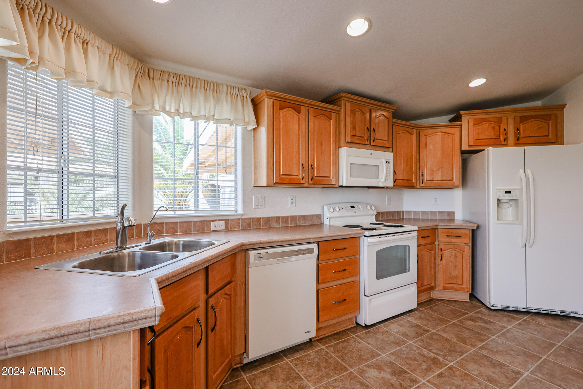 3901 E PINNACLE PEAK Road, 369