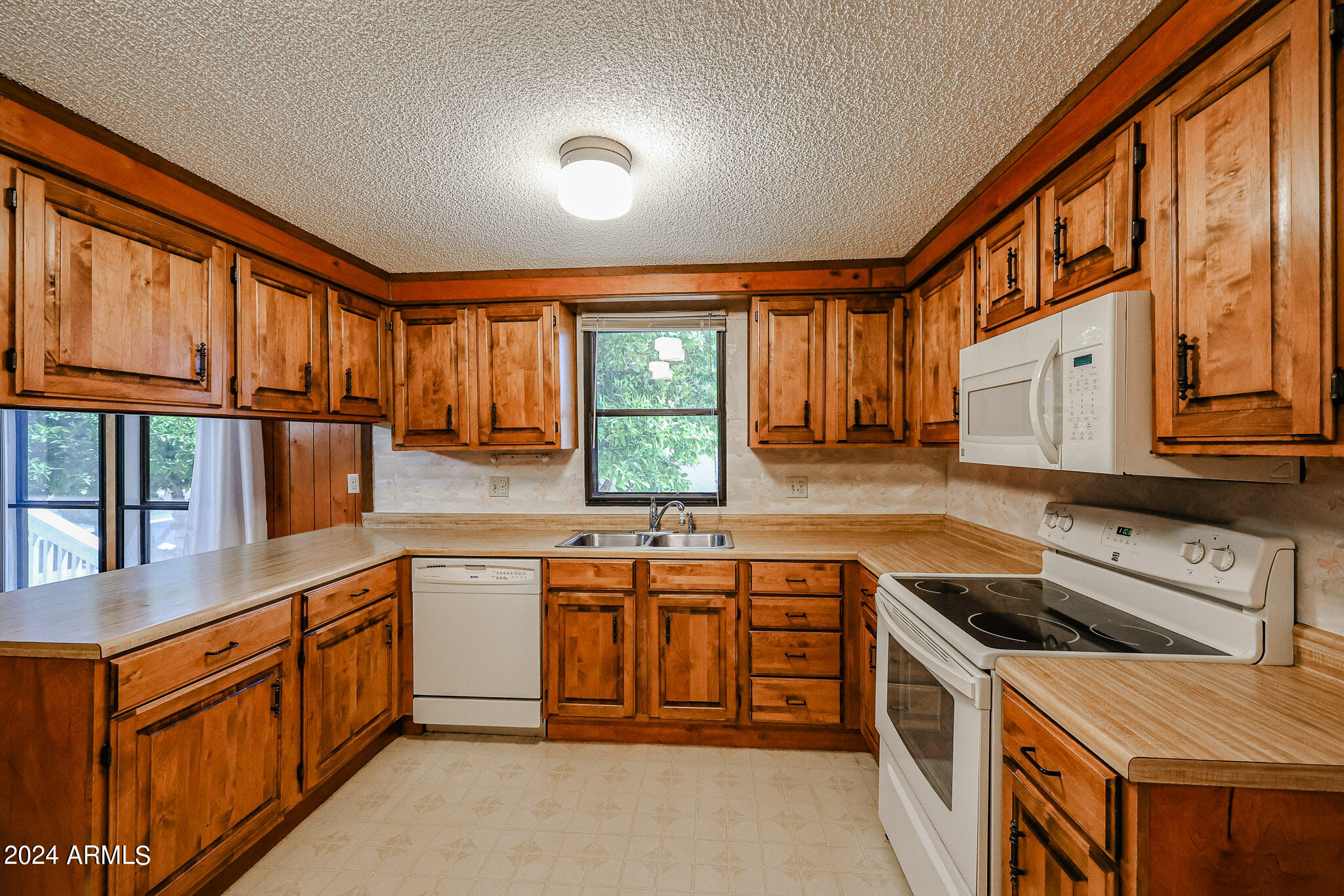 3901 E PINNACLE PEAK Road, 184