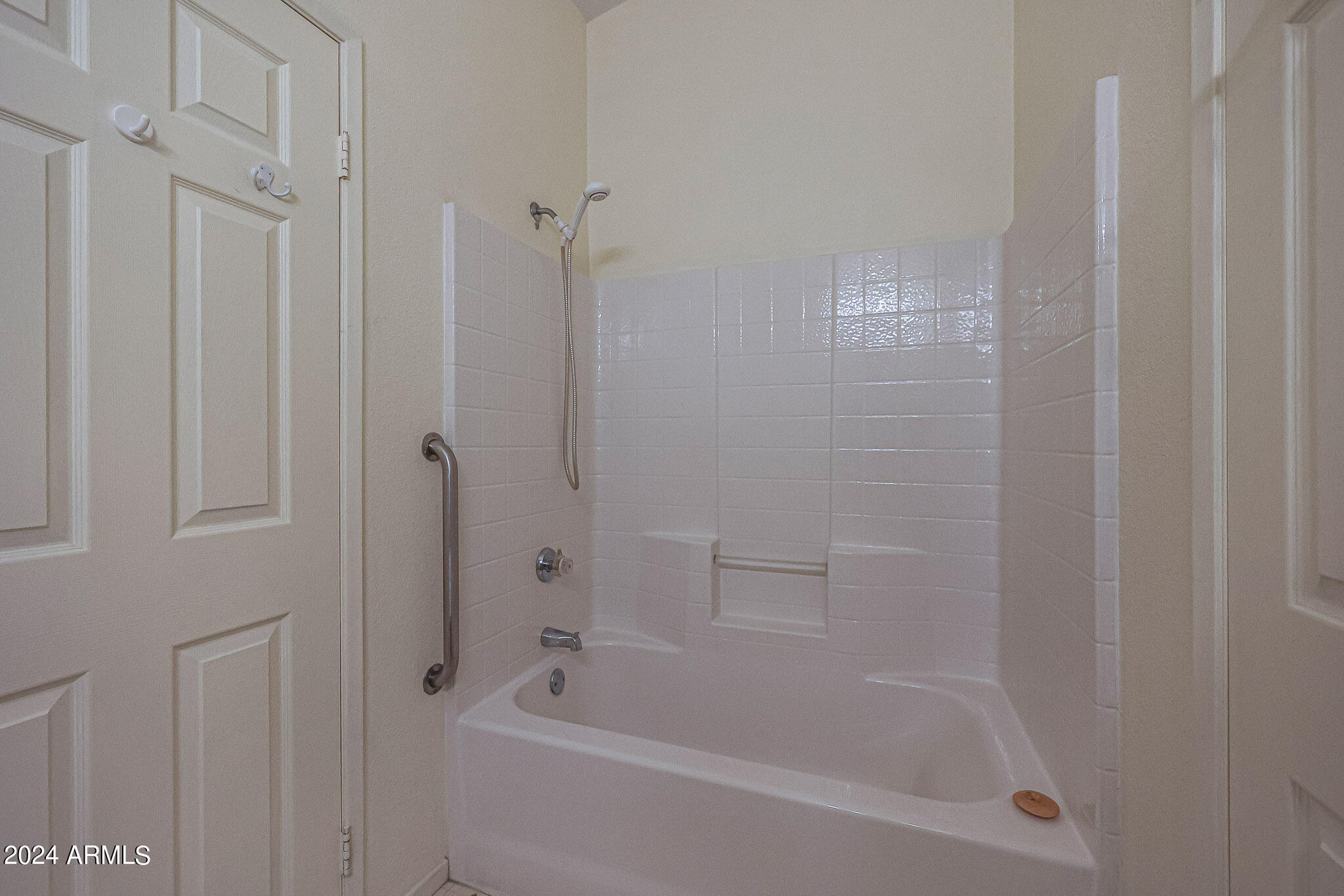 3901 E PINNACLE PEAK Road, 42