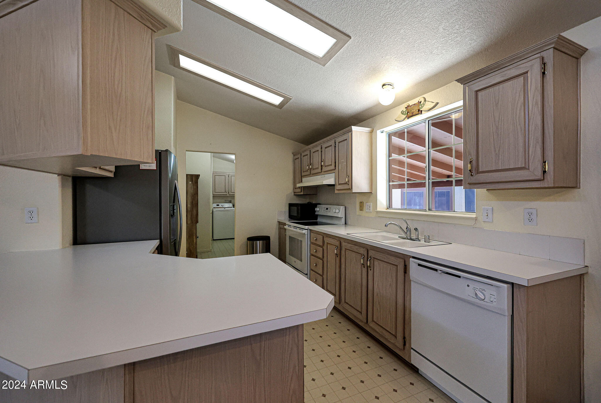 3901 E PINNACLE PEAK Road, 42