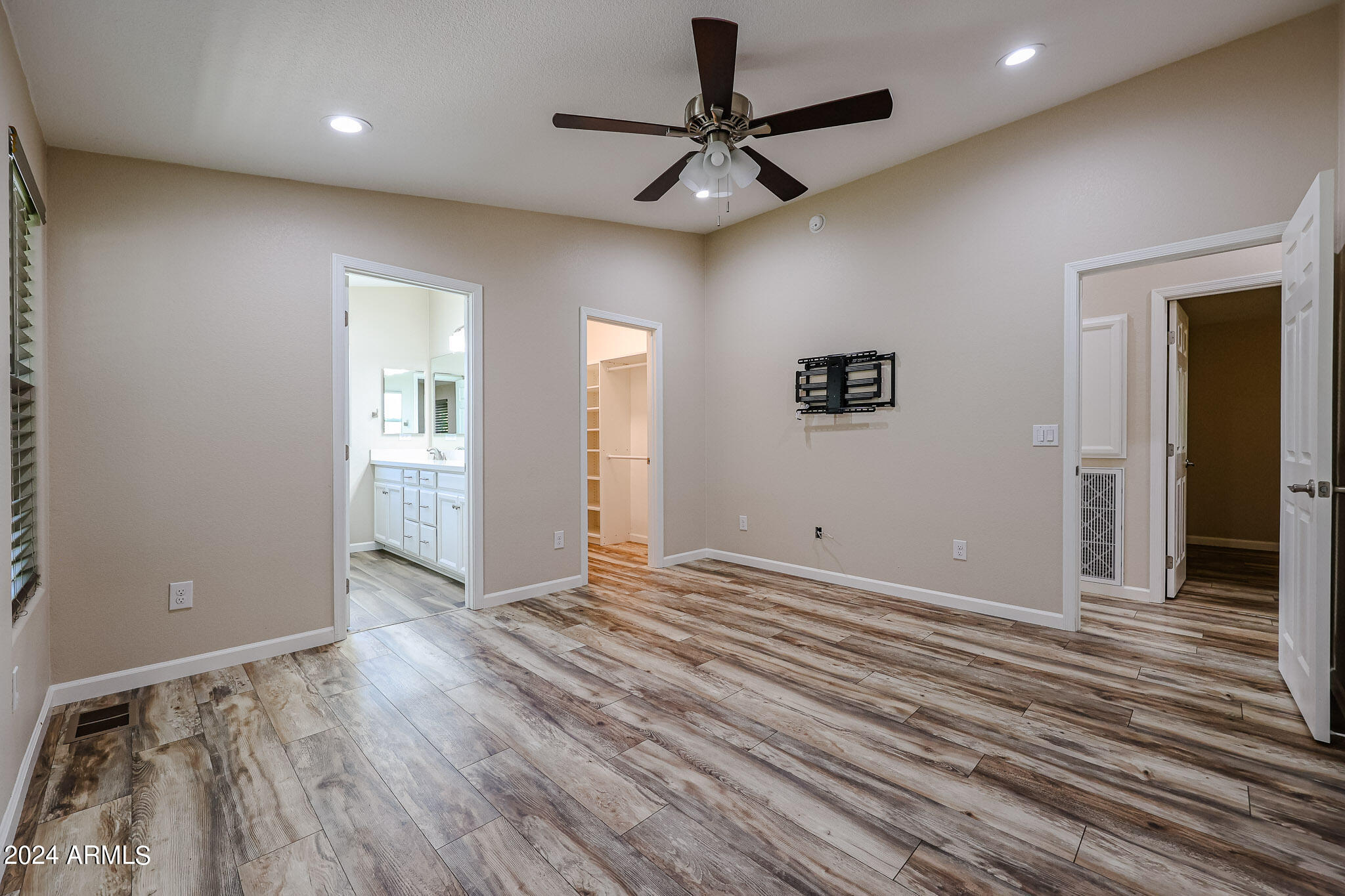 3901 E PINNACLE PEAK Road, 254