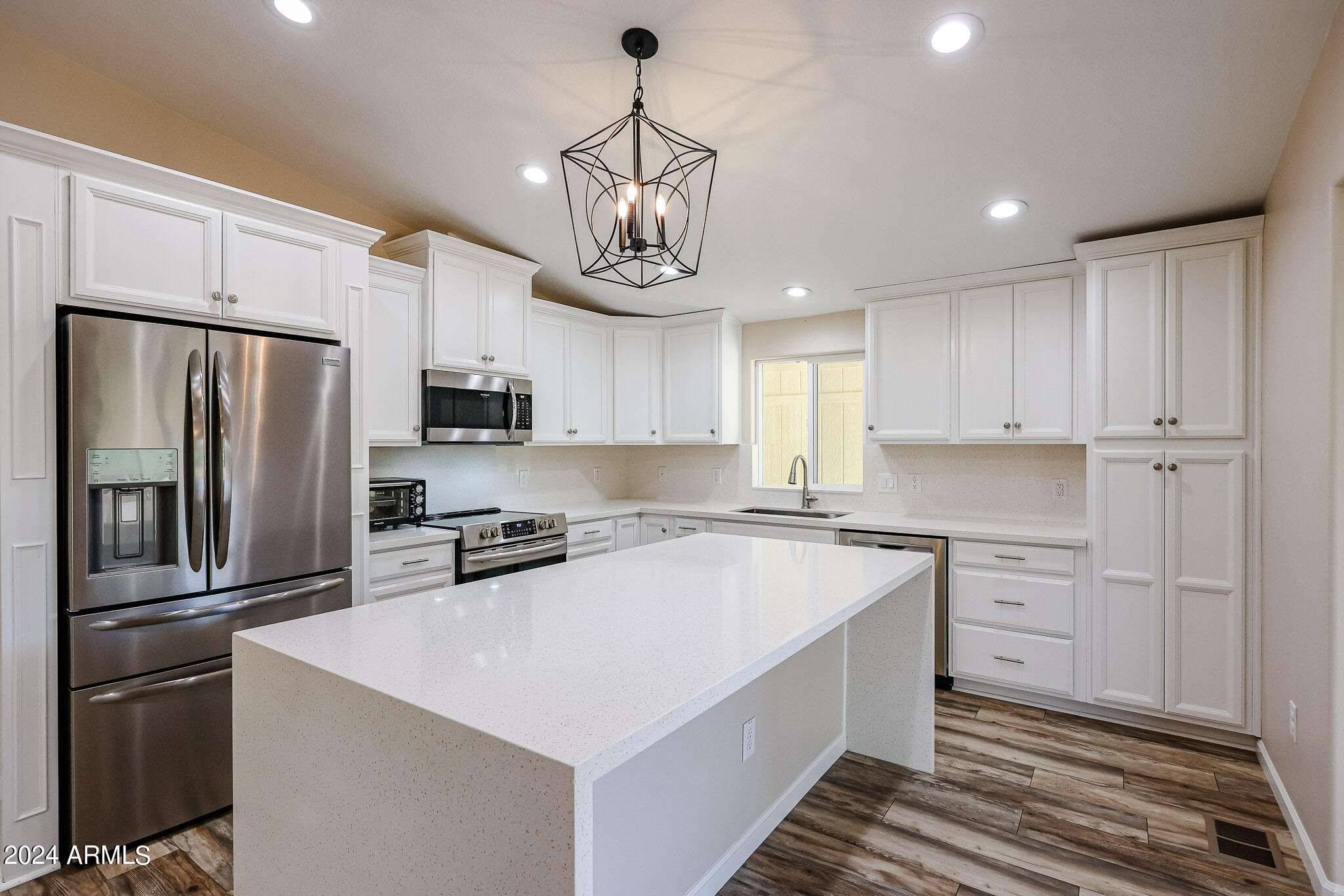 3901 E PINNACLE PEAK Road, 254