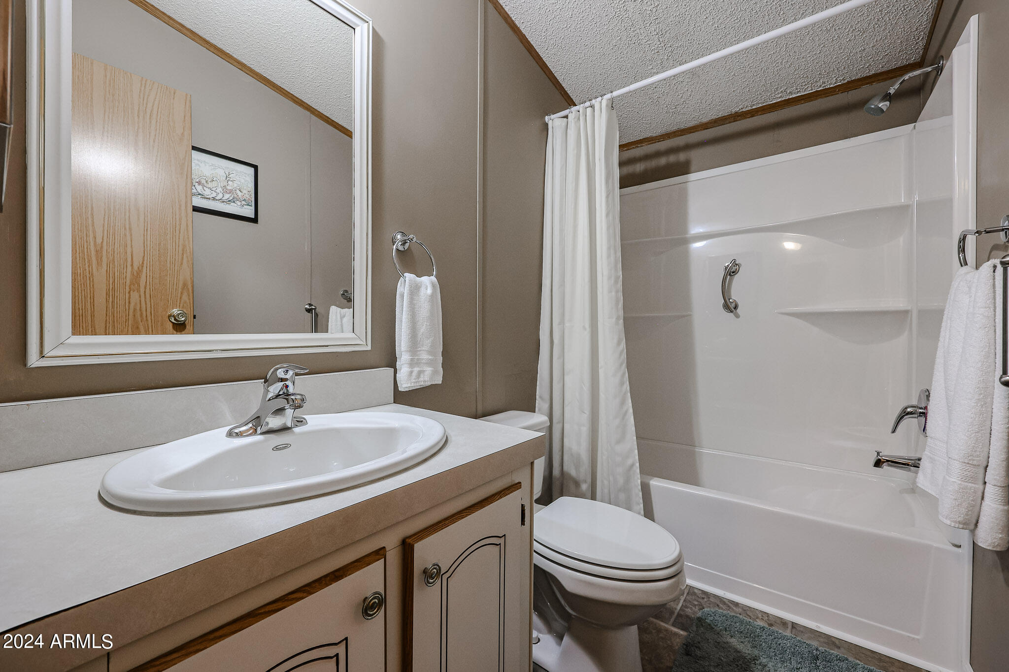 3901 E PINNACLE PEAK Road, 37