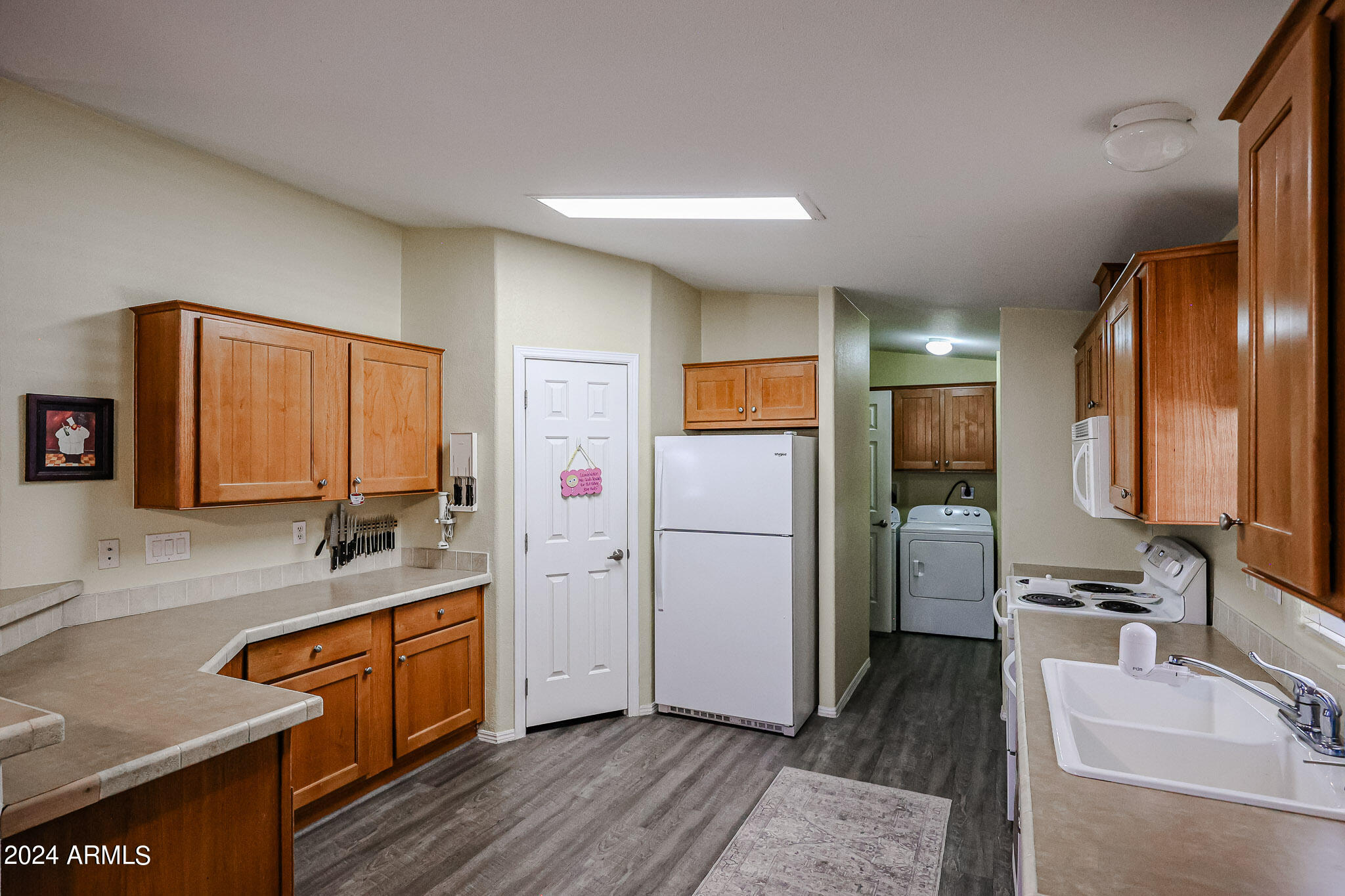 3901 E PINNACLE PEAK Road, 83