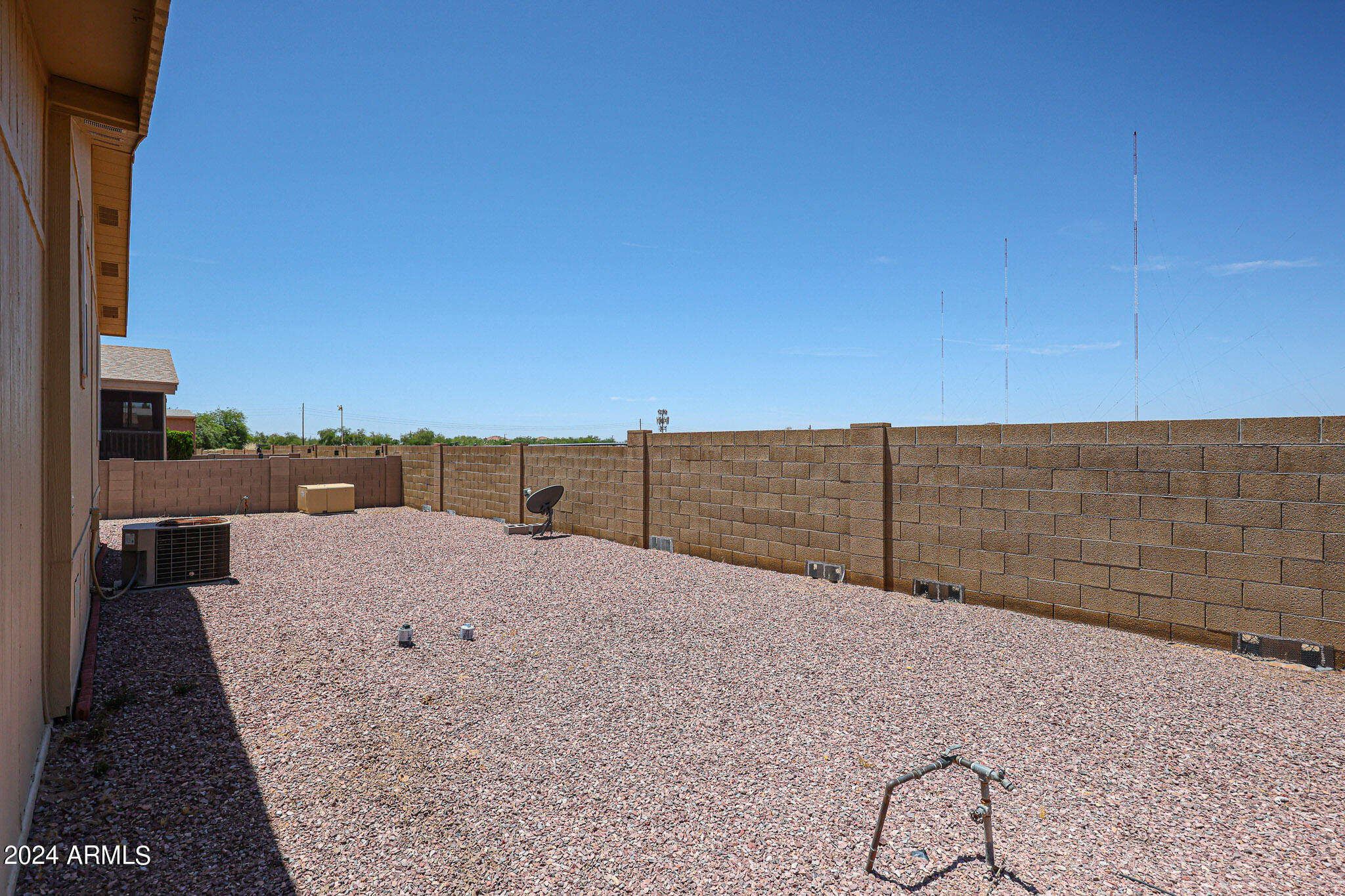 3901 E PINNACLE PEAK Road, 83